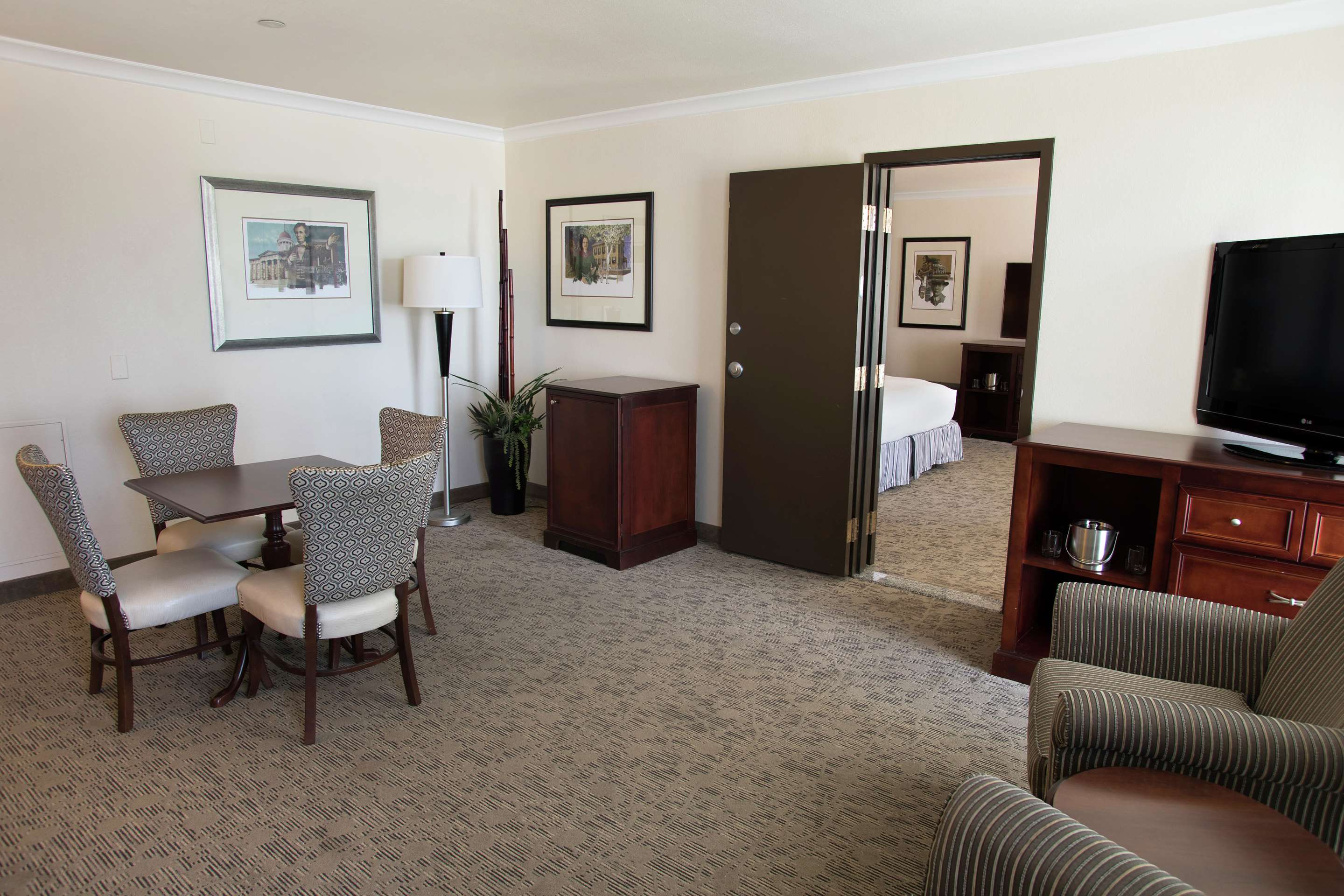 Guest room