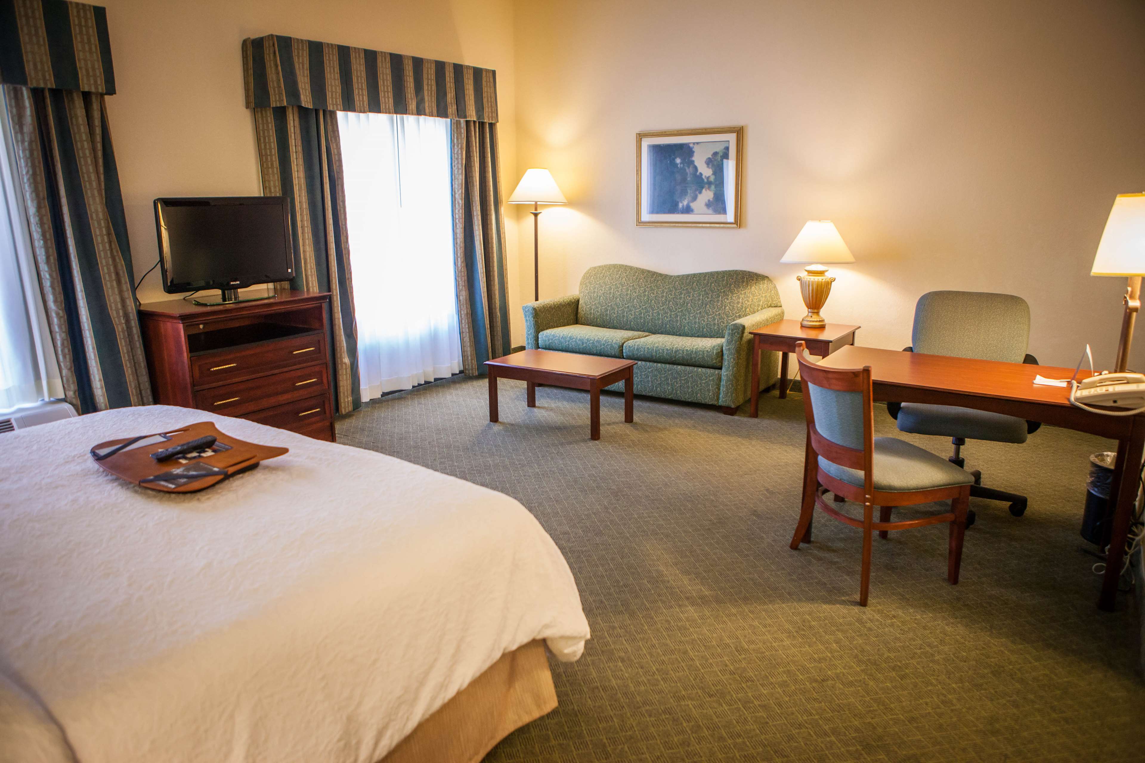 Hampton Inn & Suites, Springfield SW Room Type - 1KN MOB HEA ACC RIS STU NS
