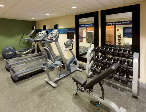 Fitness/ Exercise Room - Hampton Inn South Plainfield