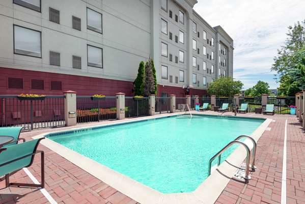 Pool - Hampton Inn South Plainfield