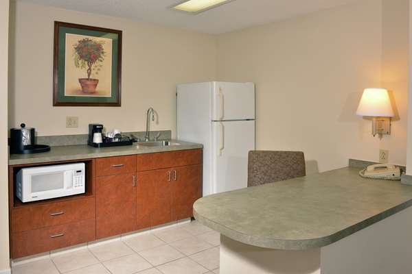  - Hampton Inn & Suites Springfield - I-44, Exit 80