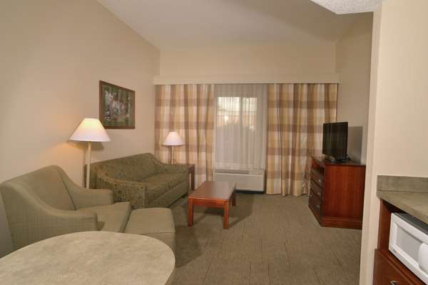  - Hampton Inn & Suites Springfield - I-44, Exit 80