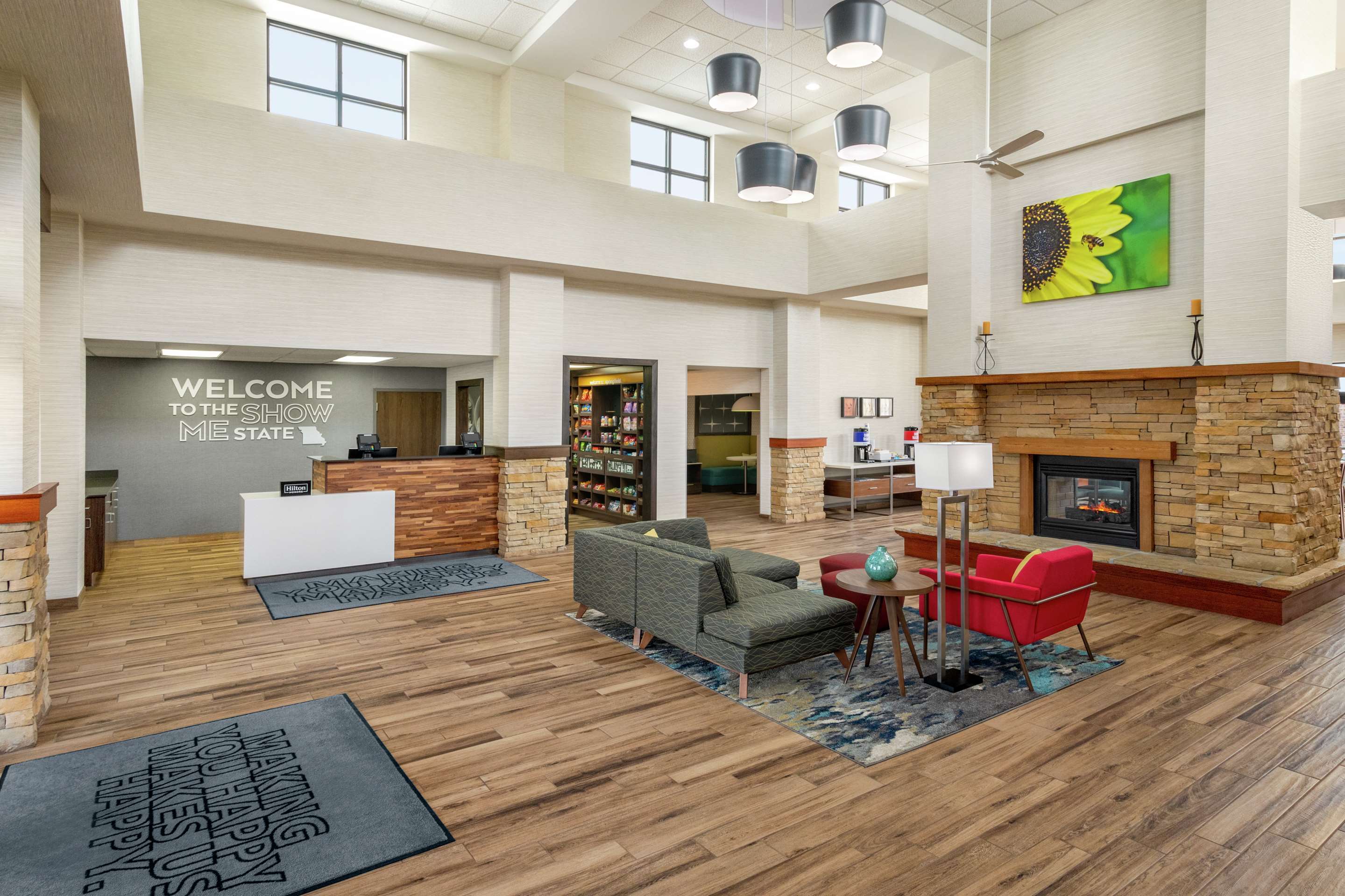 Lobby | Hampton Inn & Suites Springfield, MO