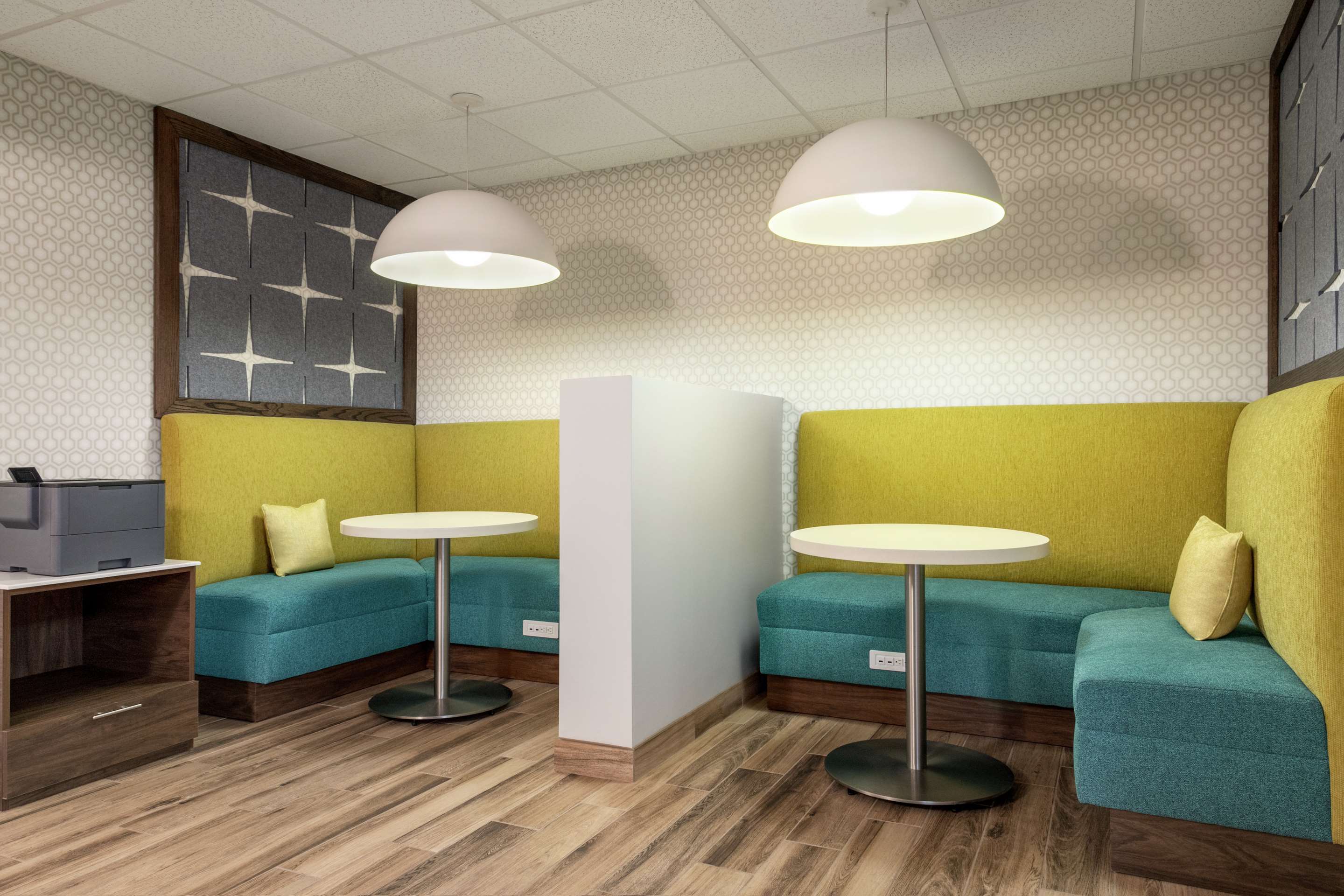 Lobby | Hampton Inn & Suites Springfield, MO