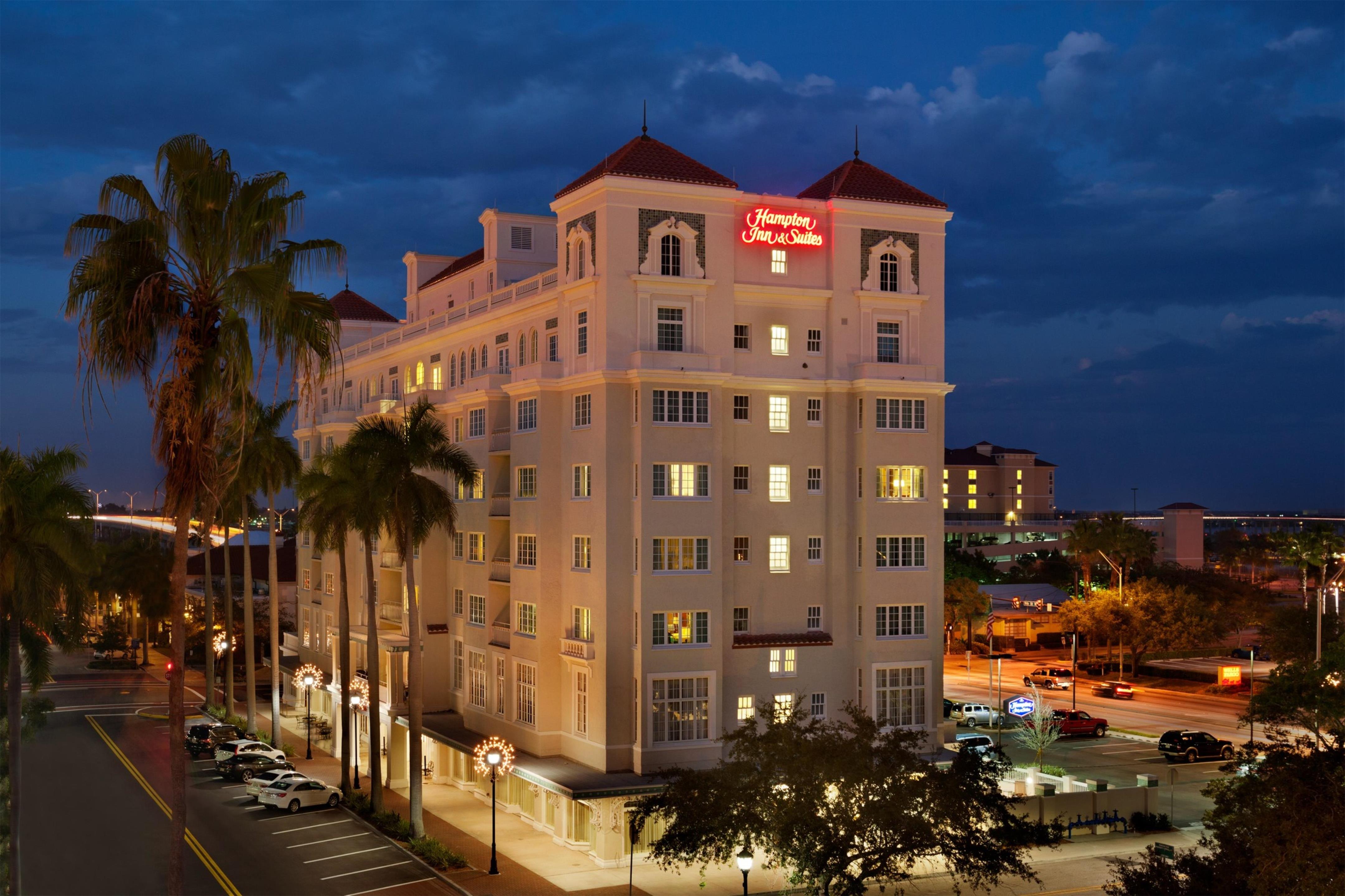 Exterior | Hampton Inn & Suites Bradenton Downtown Historic District