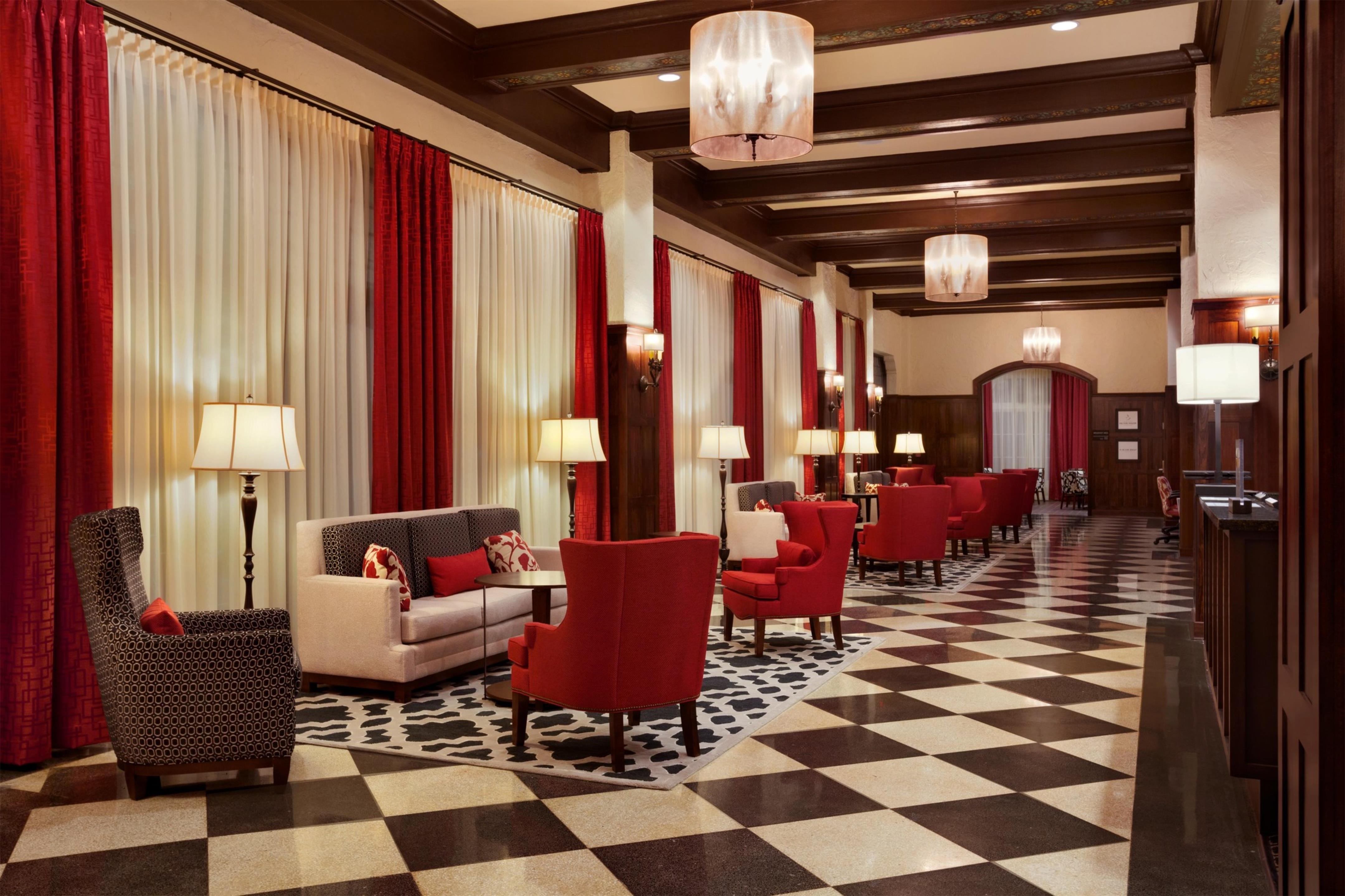 Lobby | Hampton Inn & Suites Bradenton Downtown Historic District