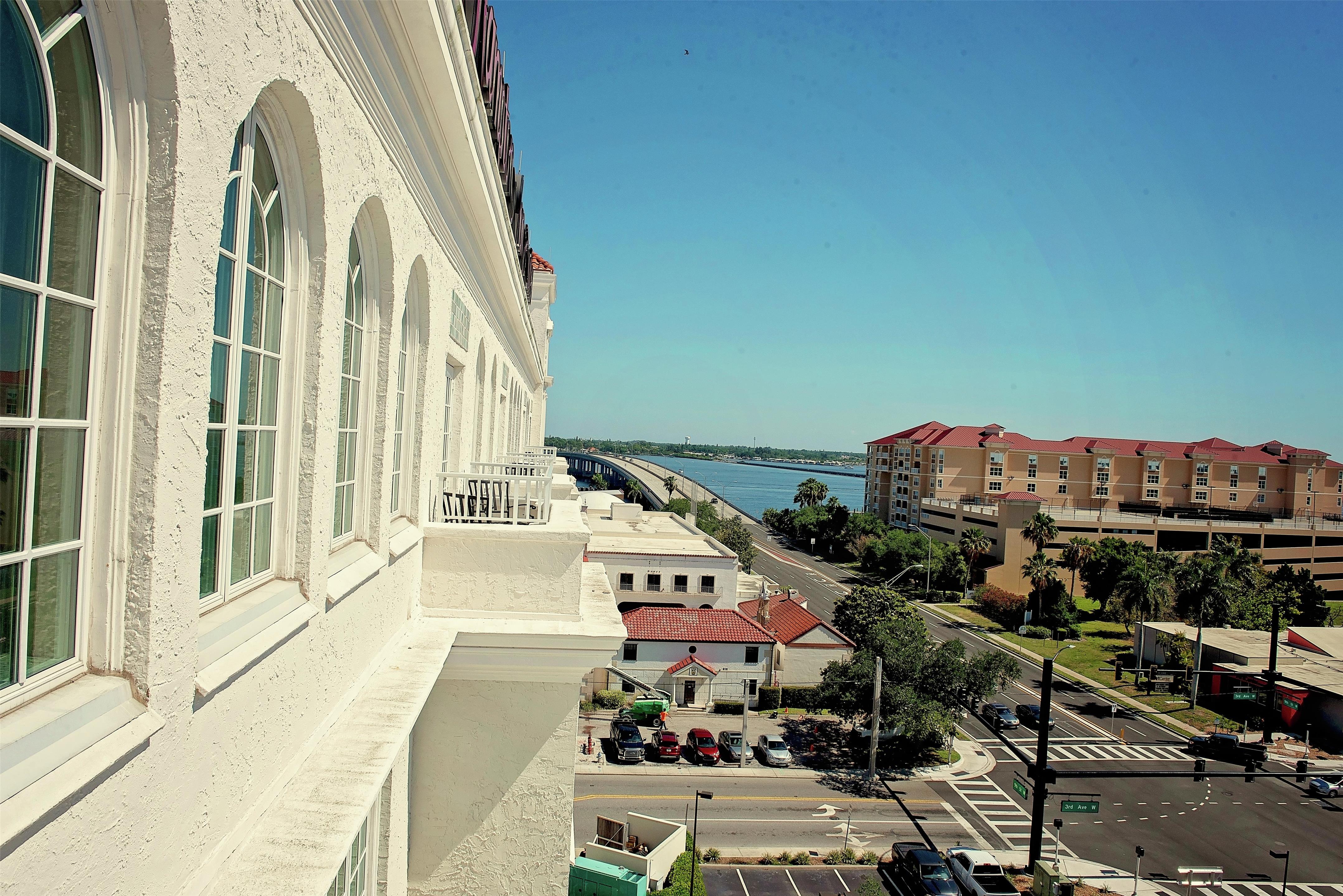Exterior | Hampton Inn & Suites Bradenton Downtown Historic District