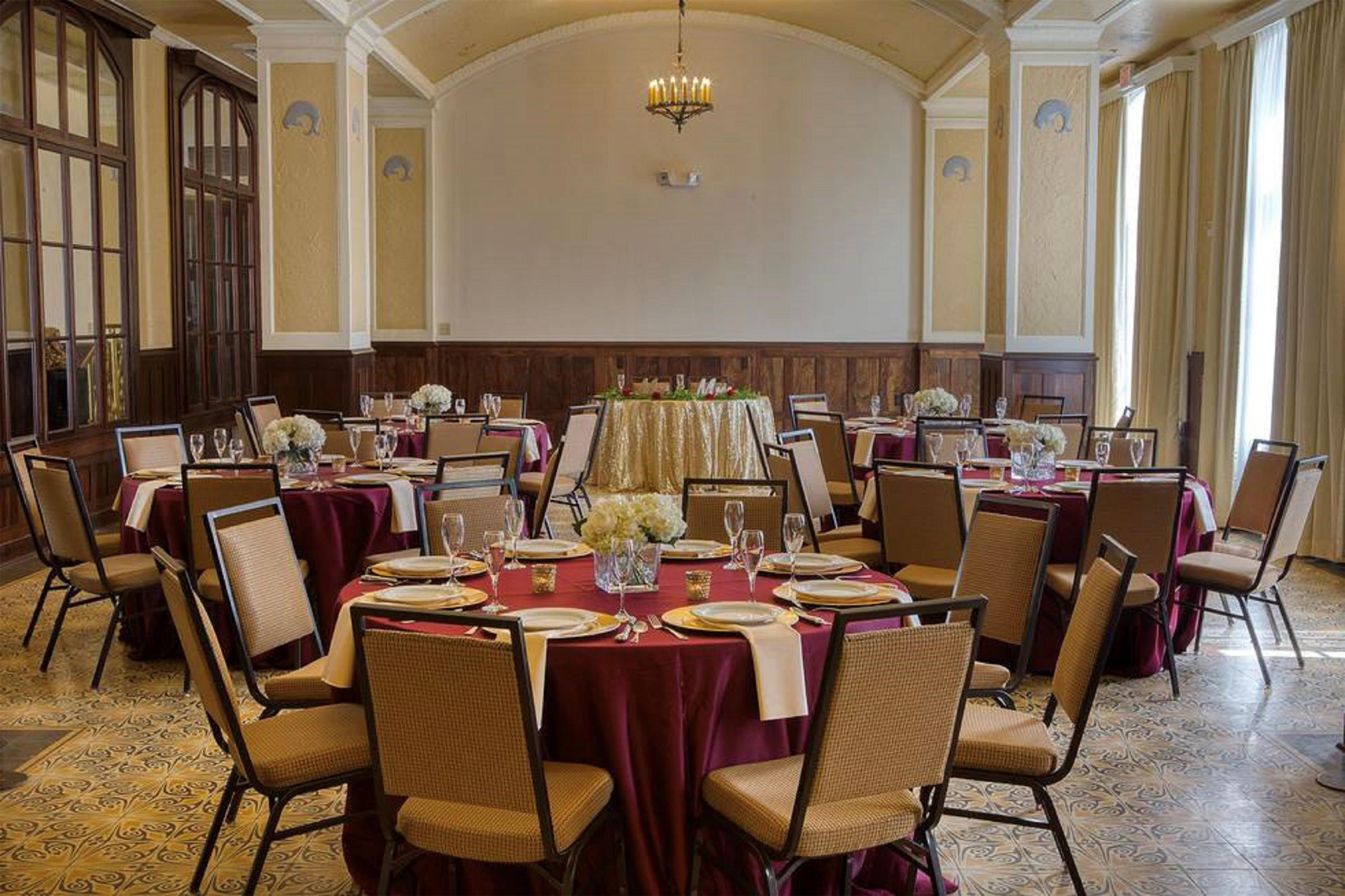 Meeting Room | Hampton Inn & Suites Bradenton Downtown Historic District