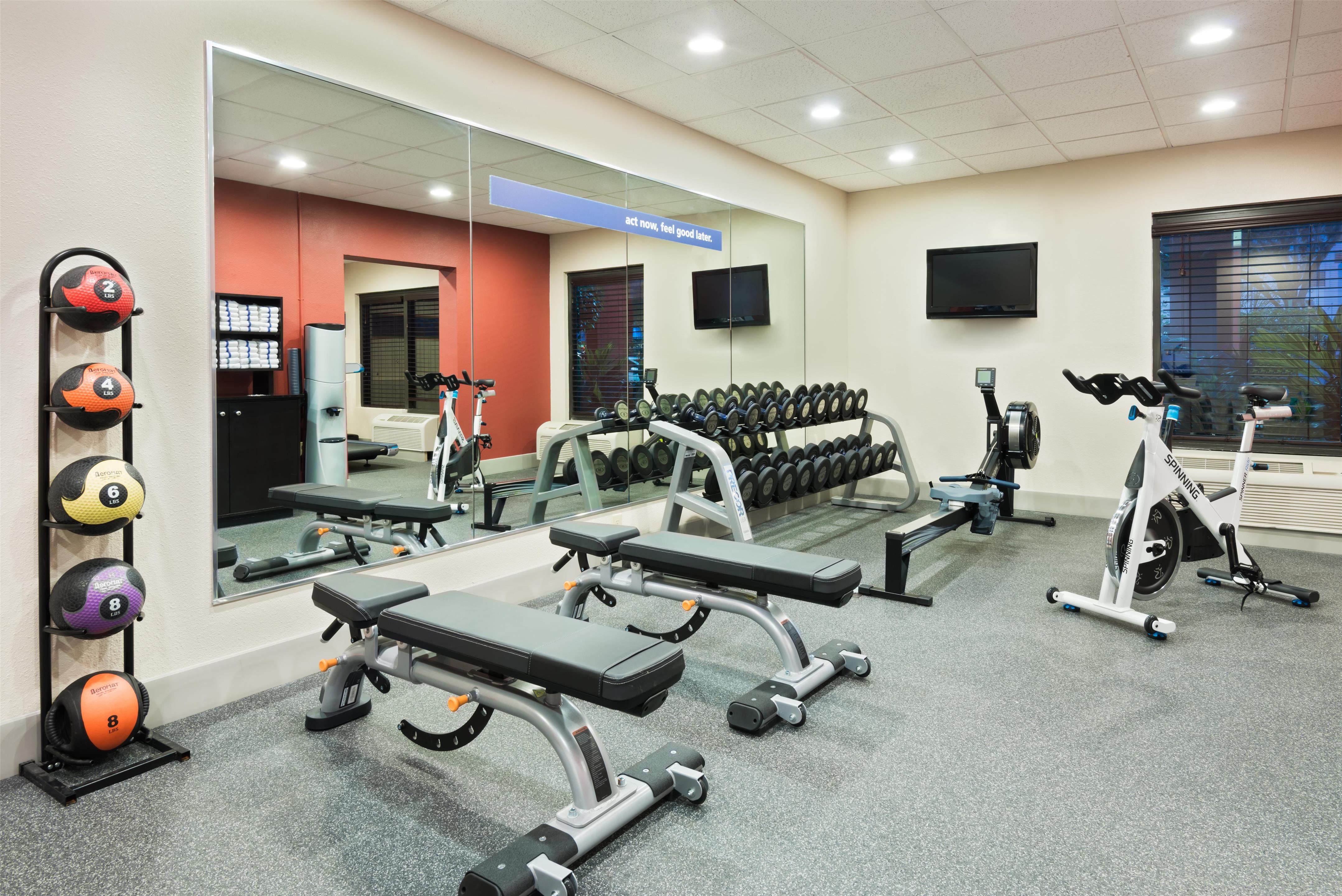 Health club fitness center gym | Hampton Inn Ellenton/Bradenton