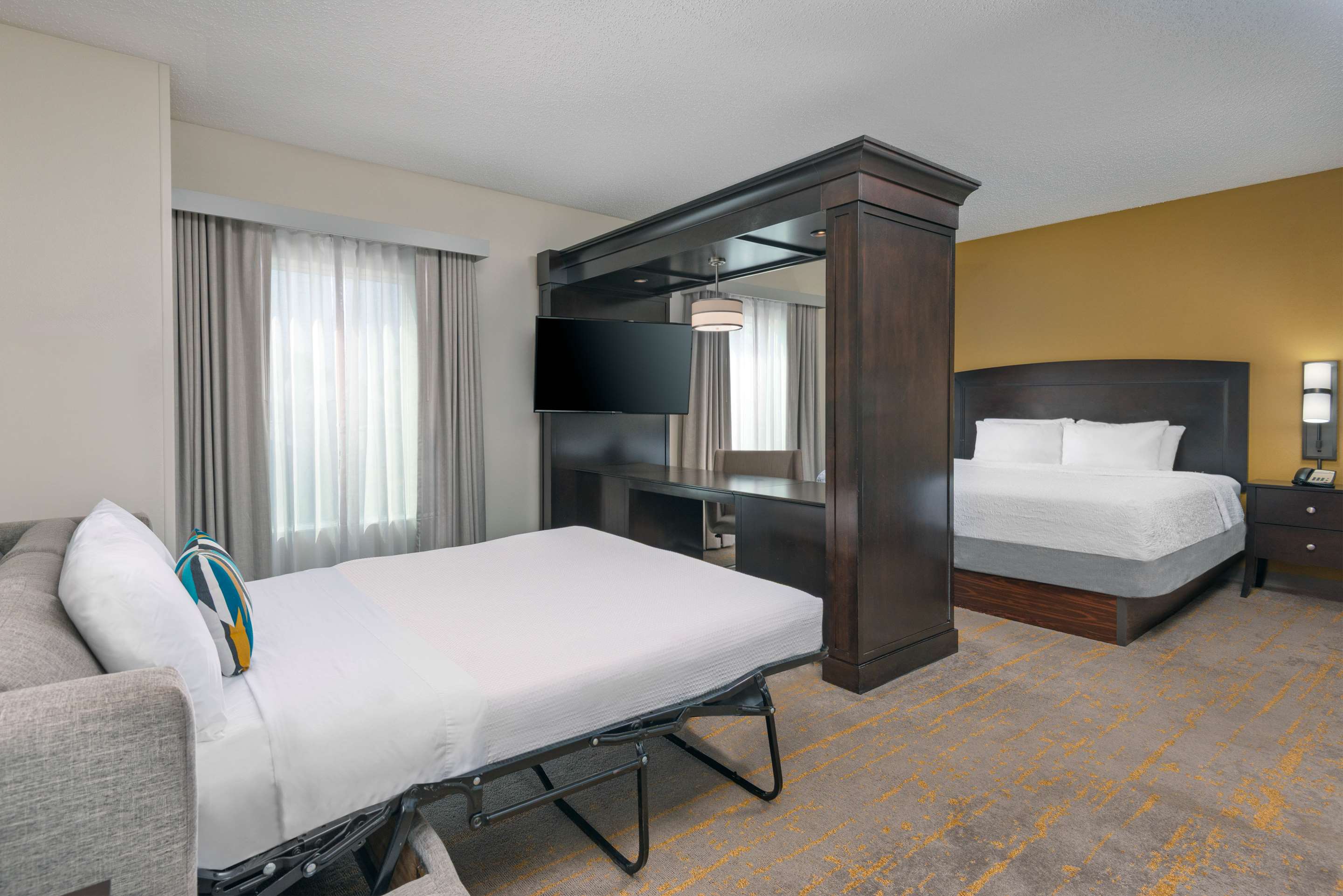 Guest room