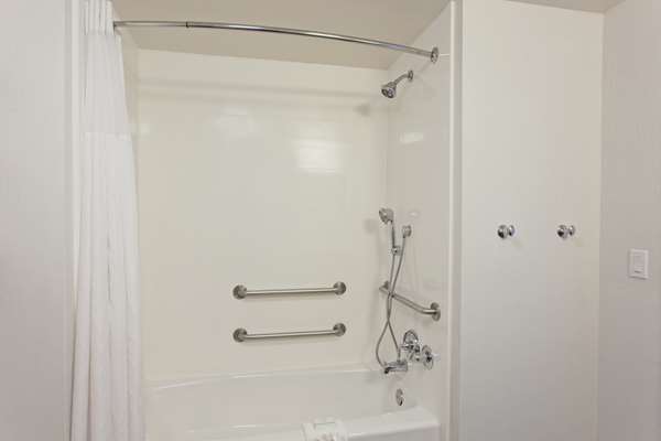  - Hampton Inn Santa Cruz