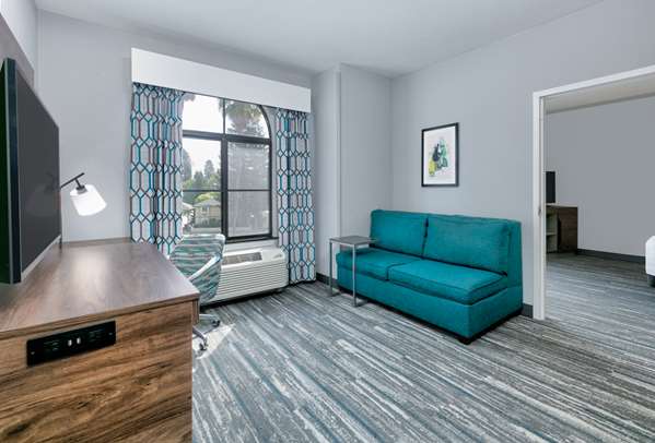  - Hampton Inn Santa Cruz