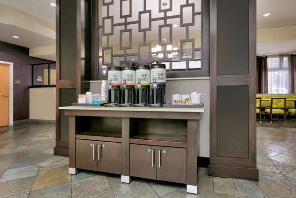  - Hampton Inn Santa Cruz