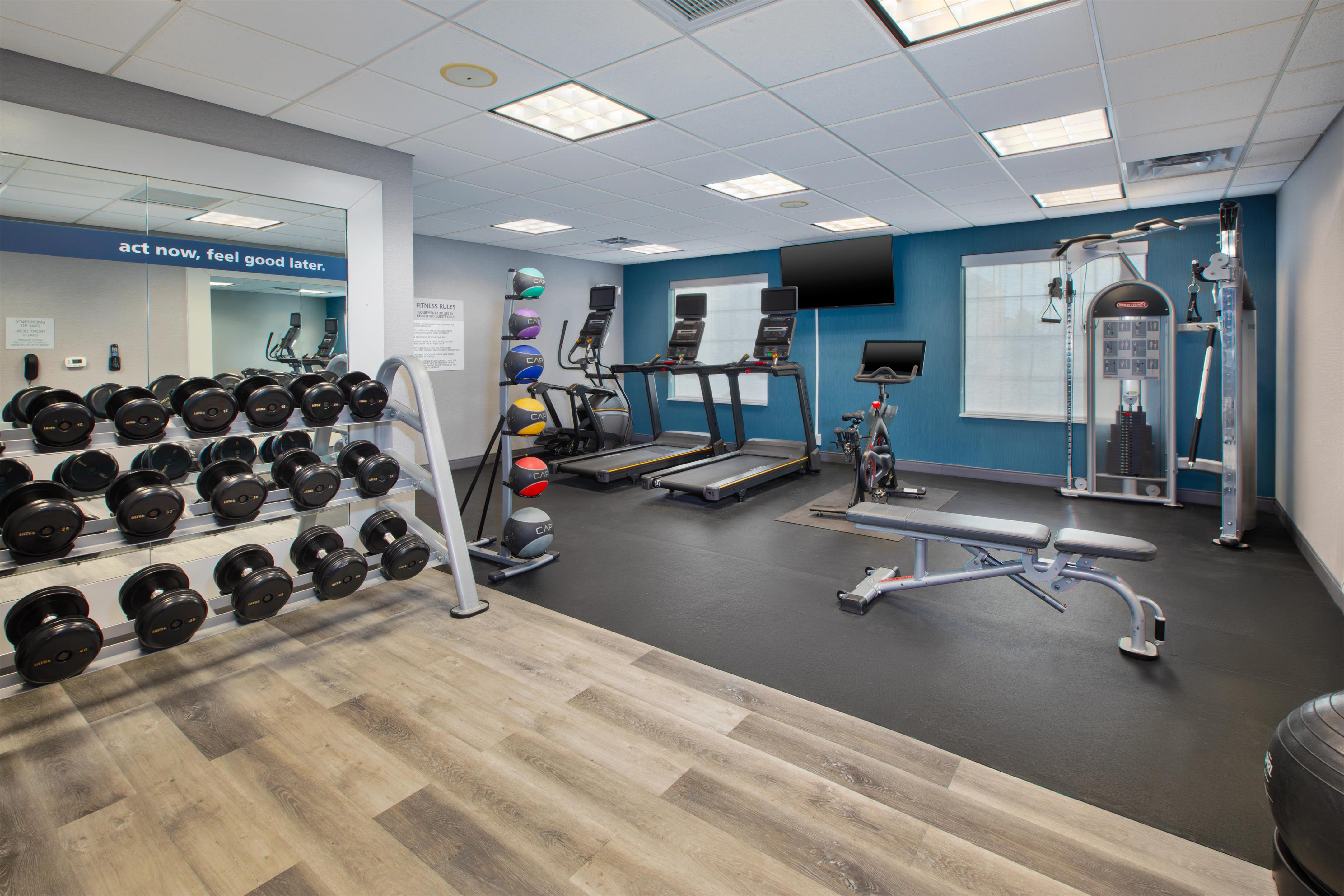 Health club fitness center gym | Hampton Inn & Suites St. Cloud, MN