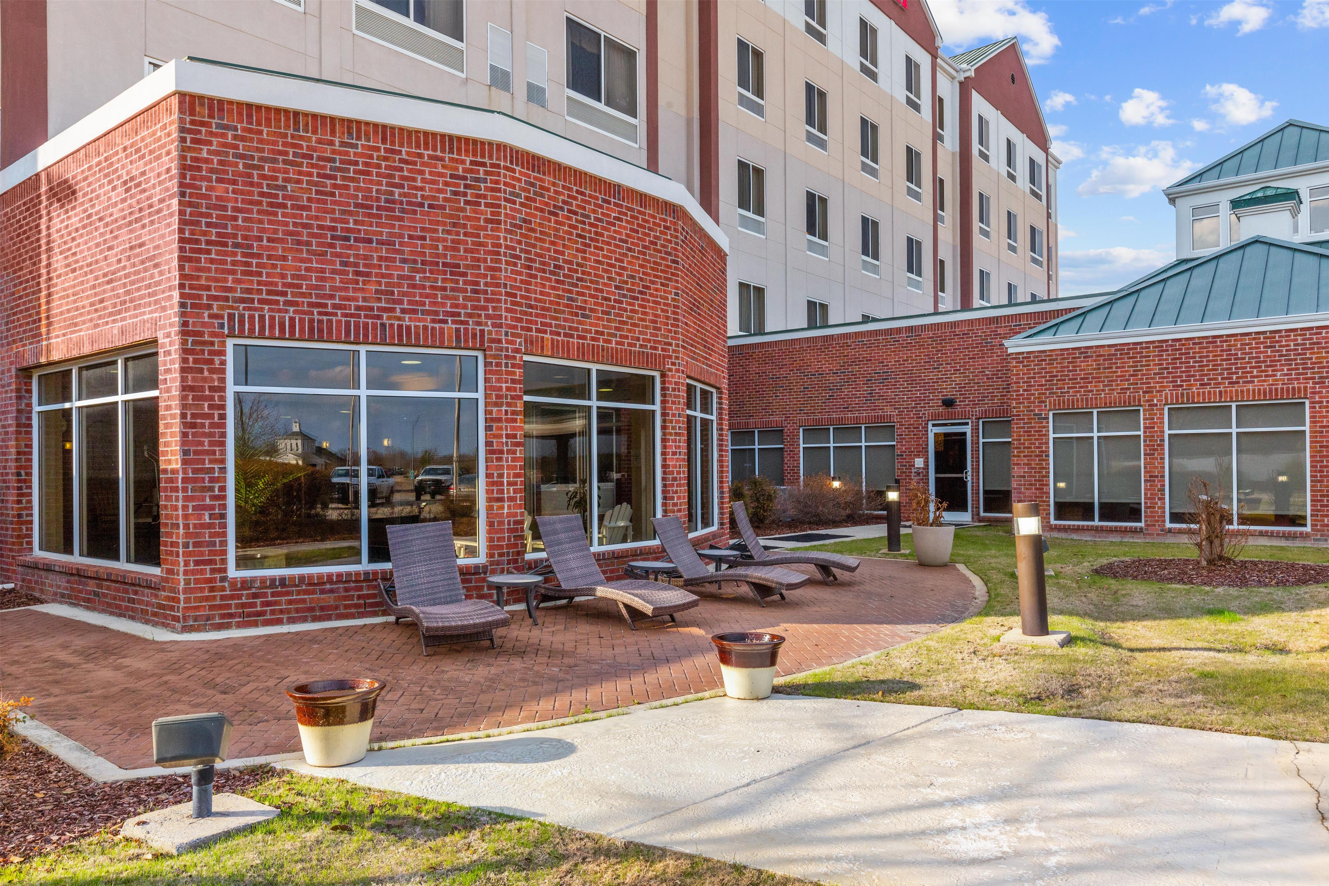 Exterior | Hilton Garden Inn Starkville