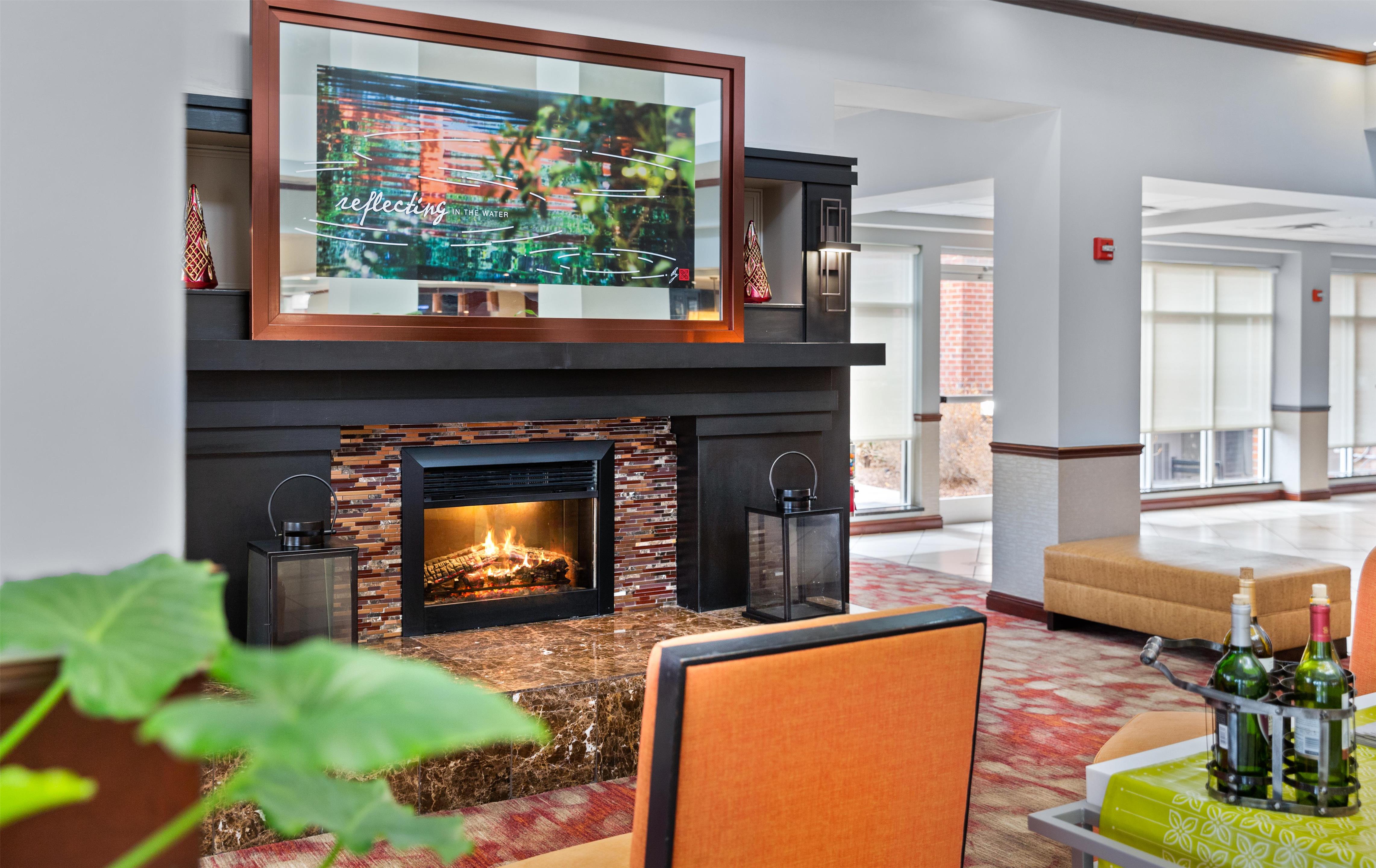 Lobby | Hilton Garden Inn Starkville