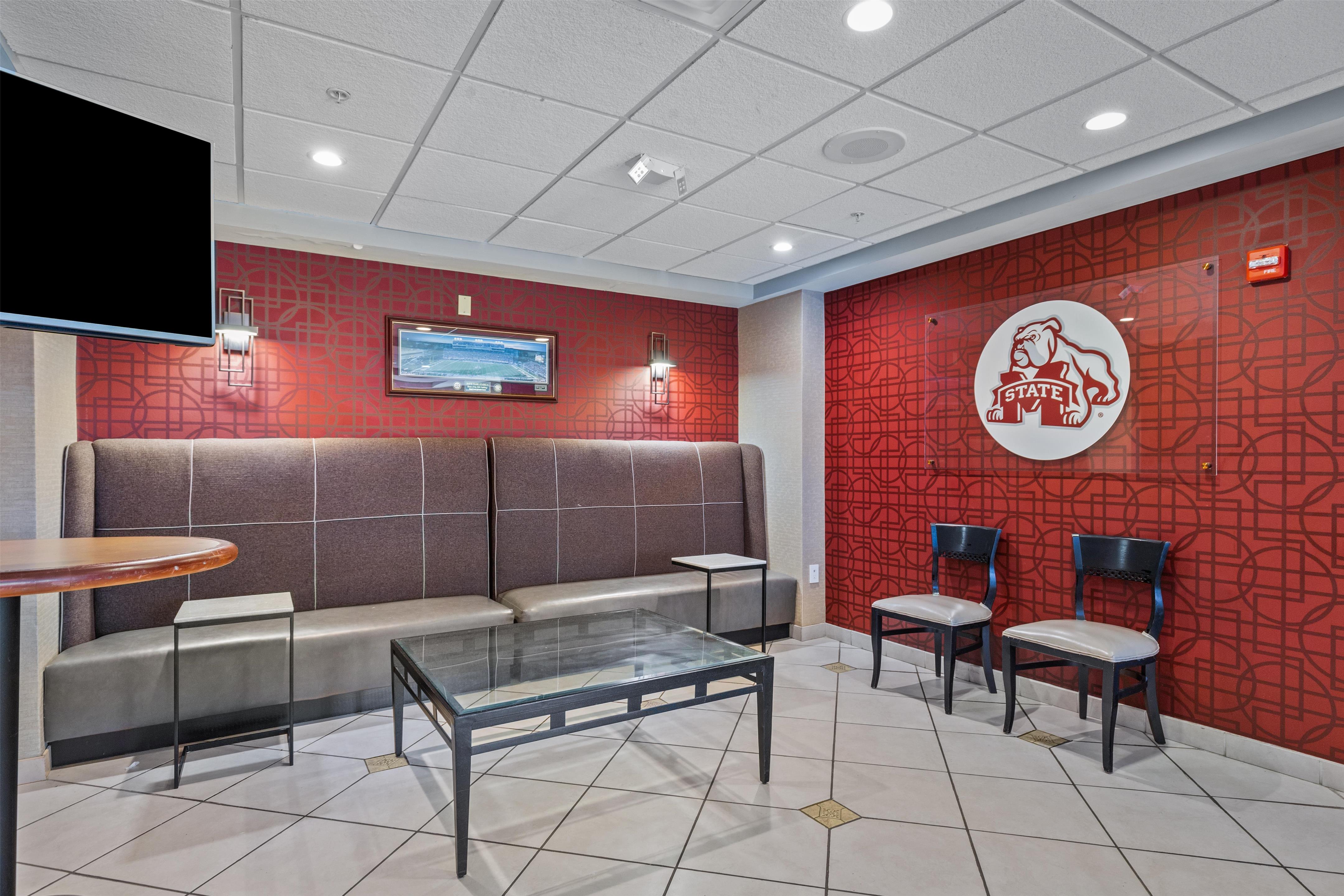 Restaurant | Hilton Garden Inn Starkville