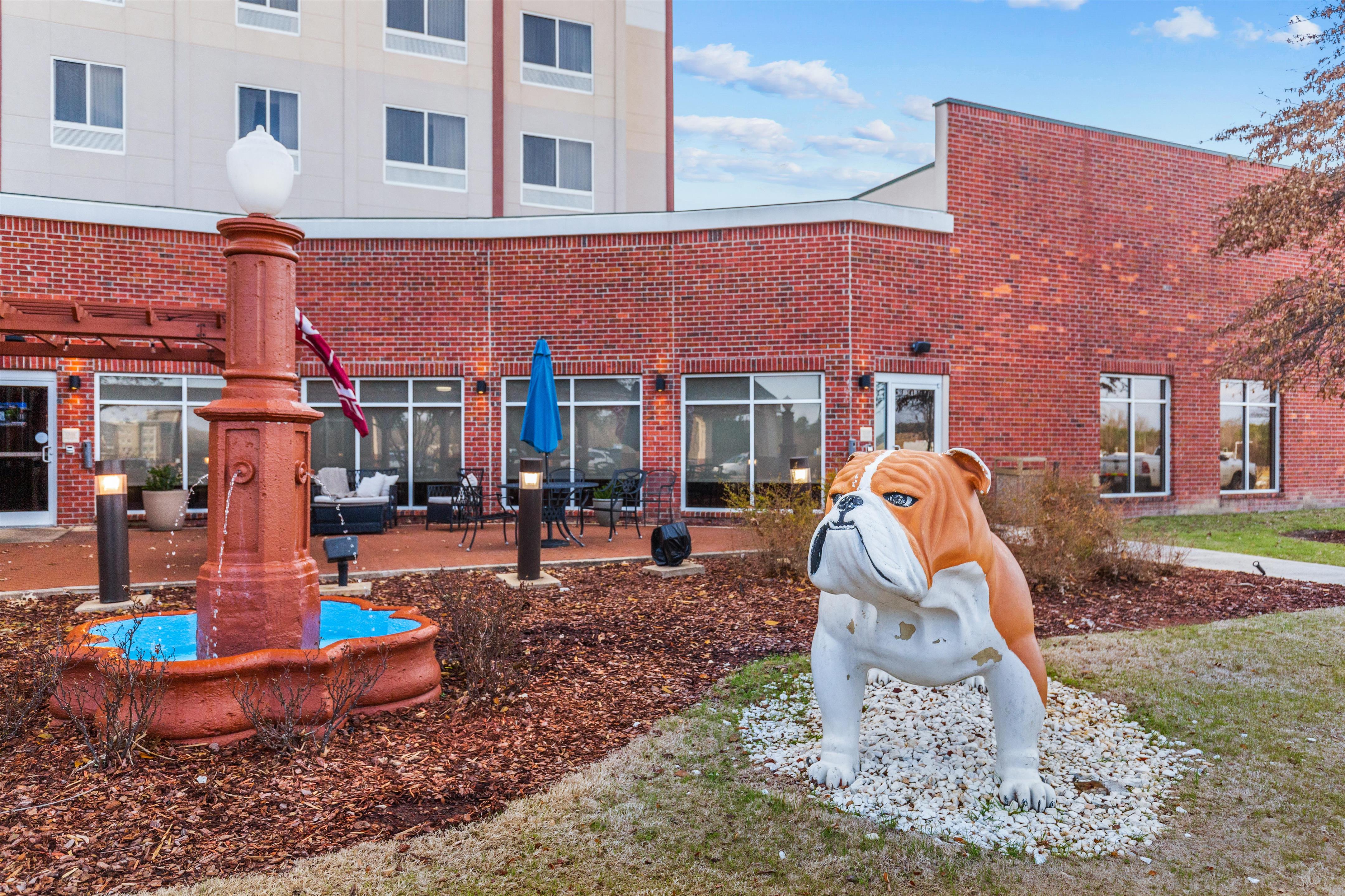 Exterior | Hilton Garden Inn Starkville