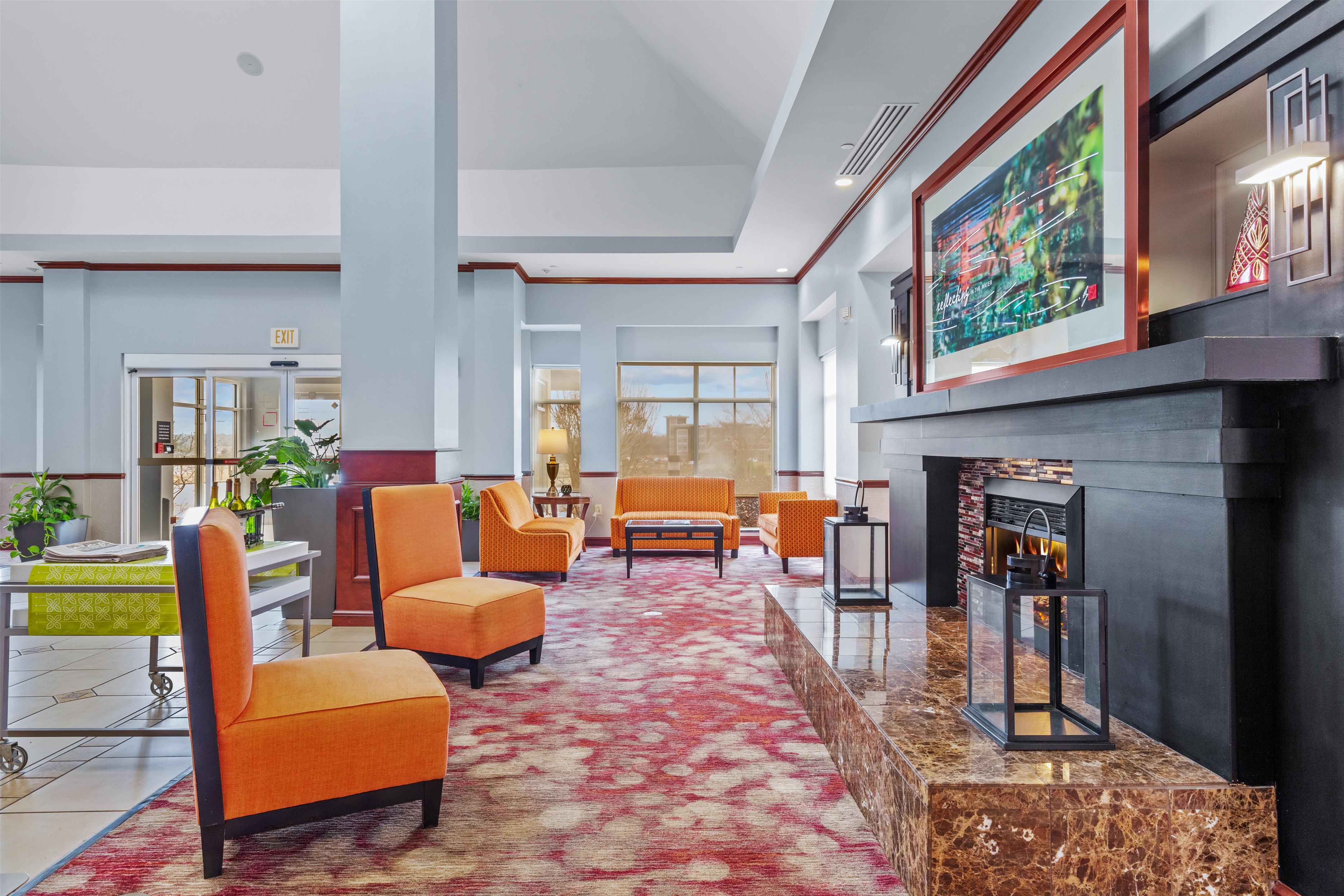 Lobby | Hilton Garden Inn Starkville
