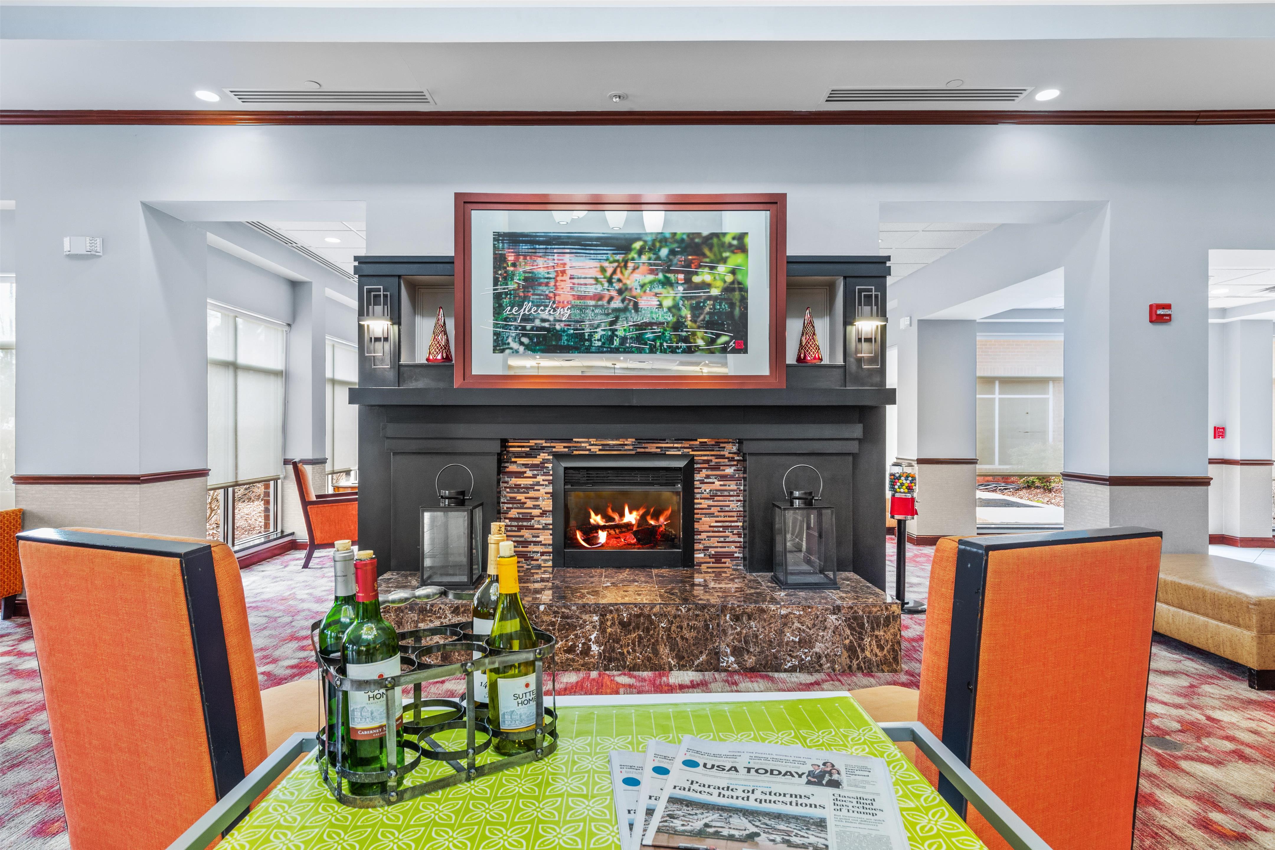 Lobby | Hilton Garden Inn Starkville