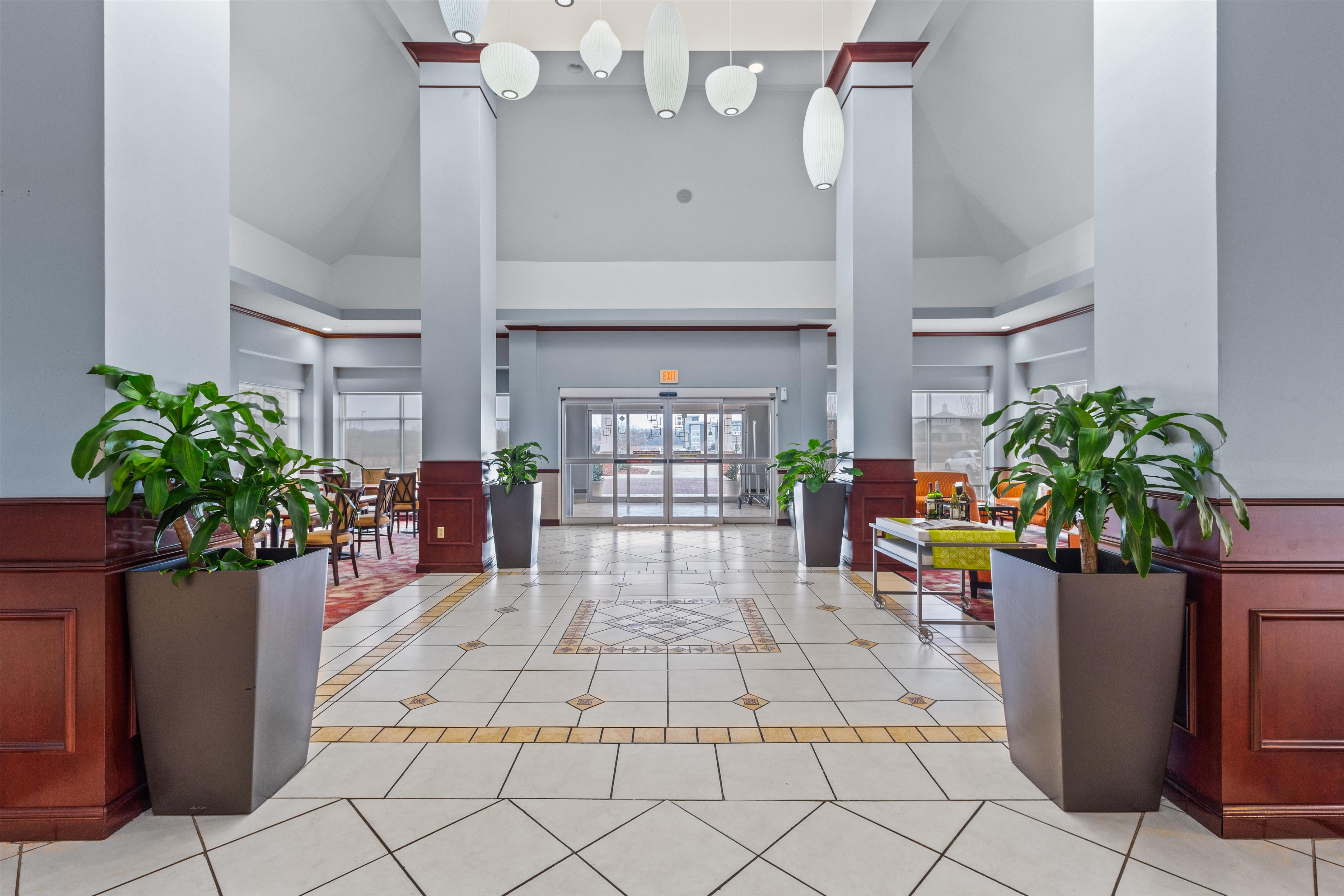 Lobby | Hilton Garden Inn Starkville
