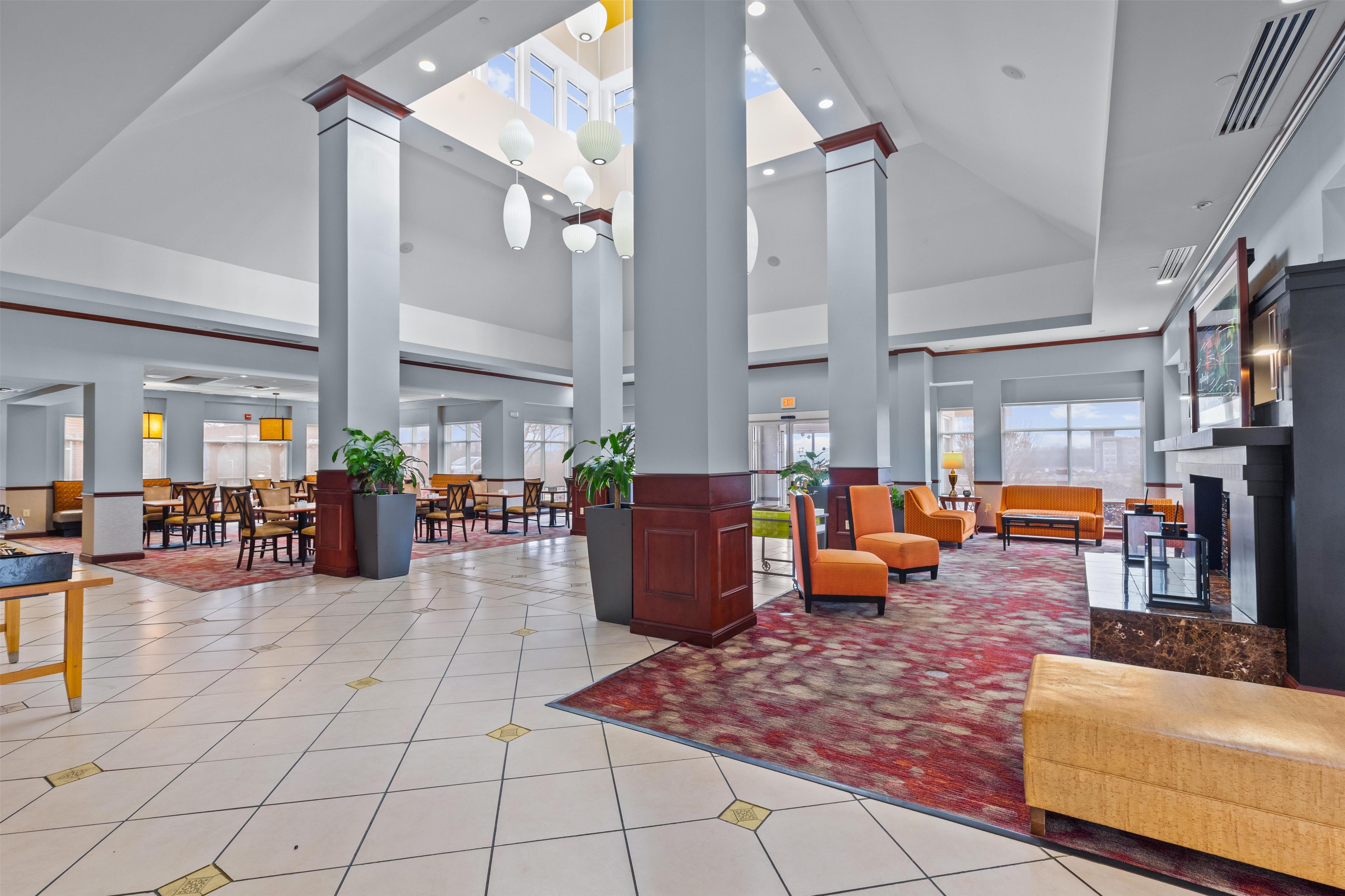 Lobby | Hilton Garden Inn Starkville