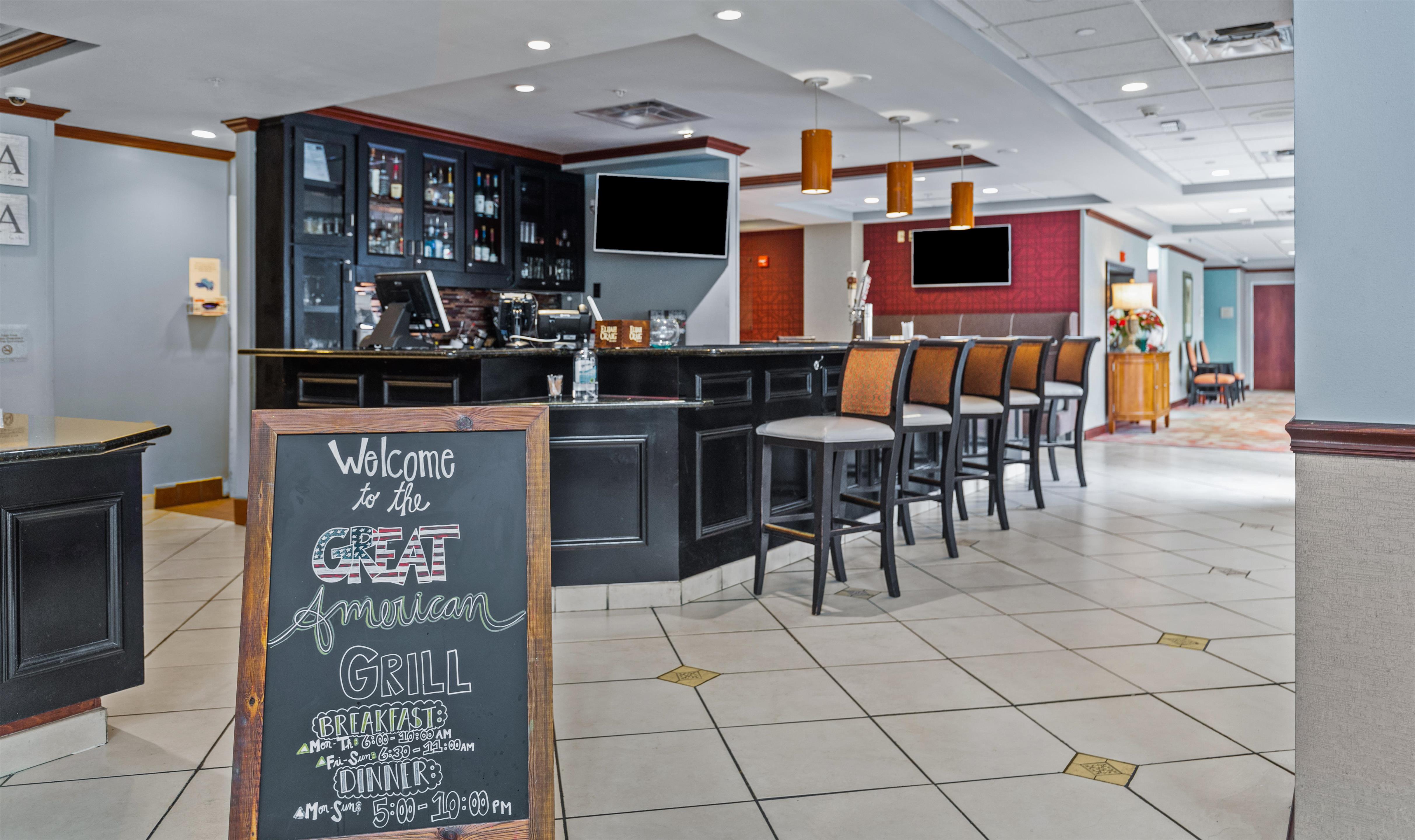 BarLounge | Hilton Garden Inn Starkville