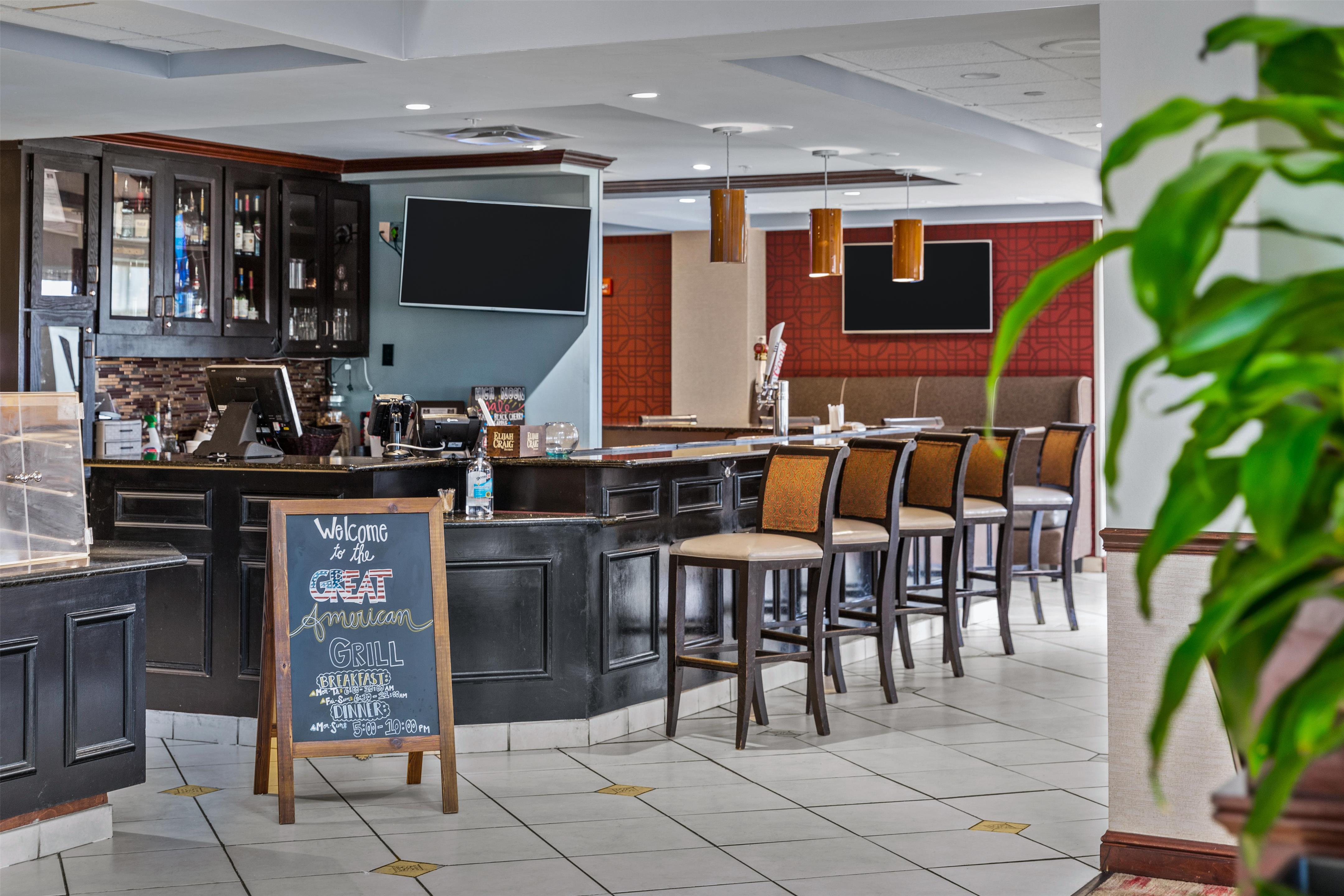 BarLounge | Hilton Garden Inn Starkville