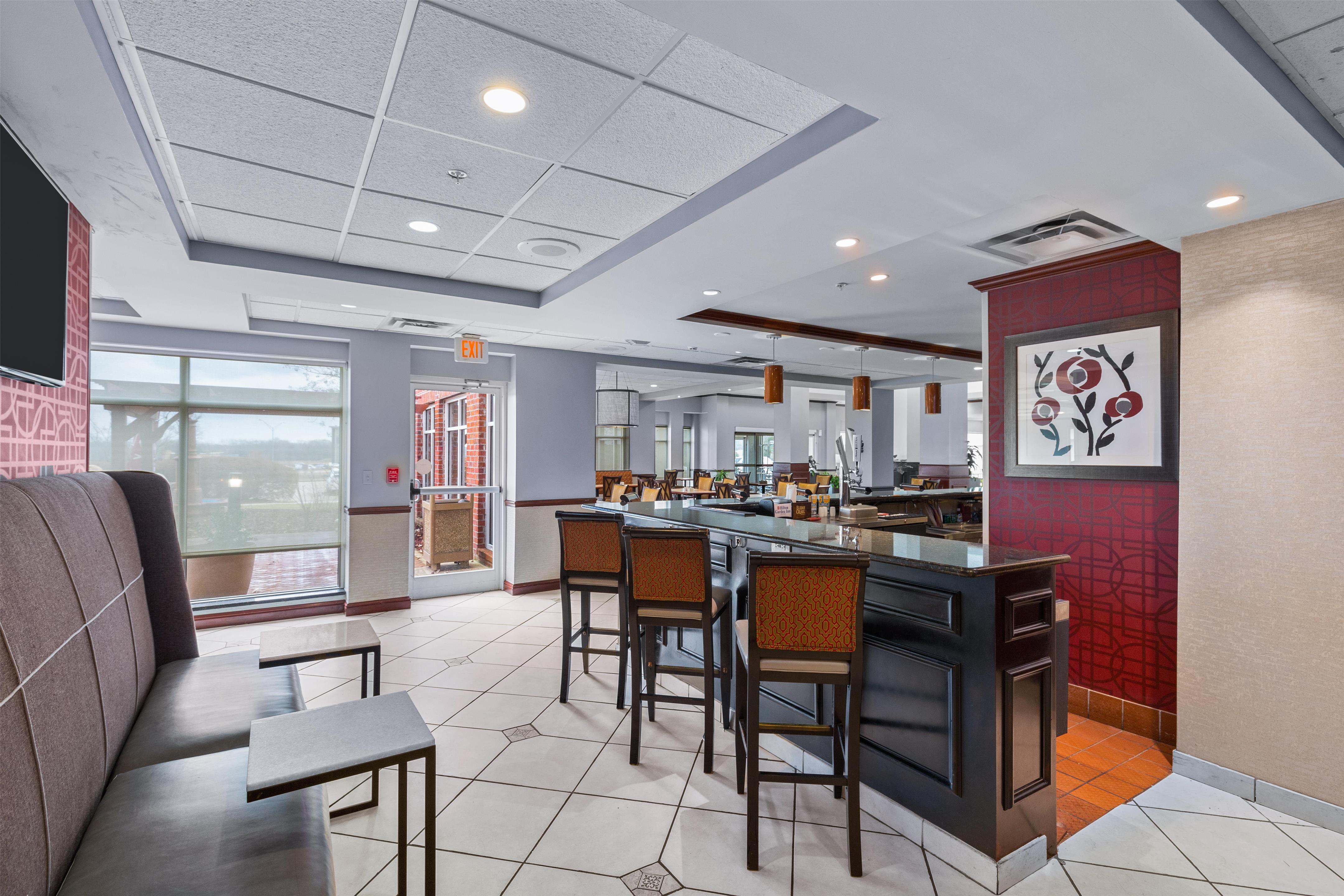 BarLounge | Hilton Garden Inn Starkville