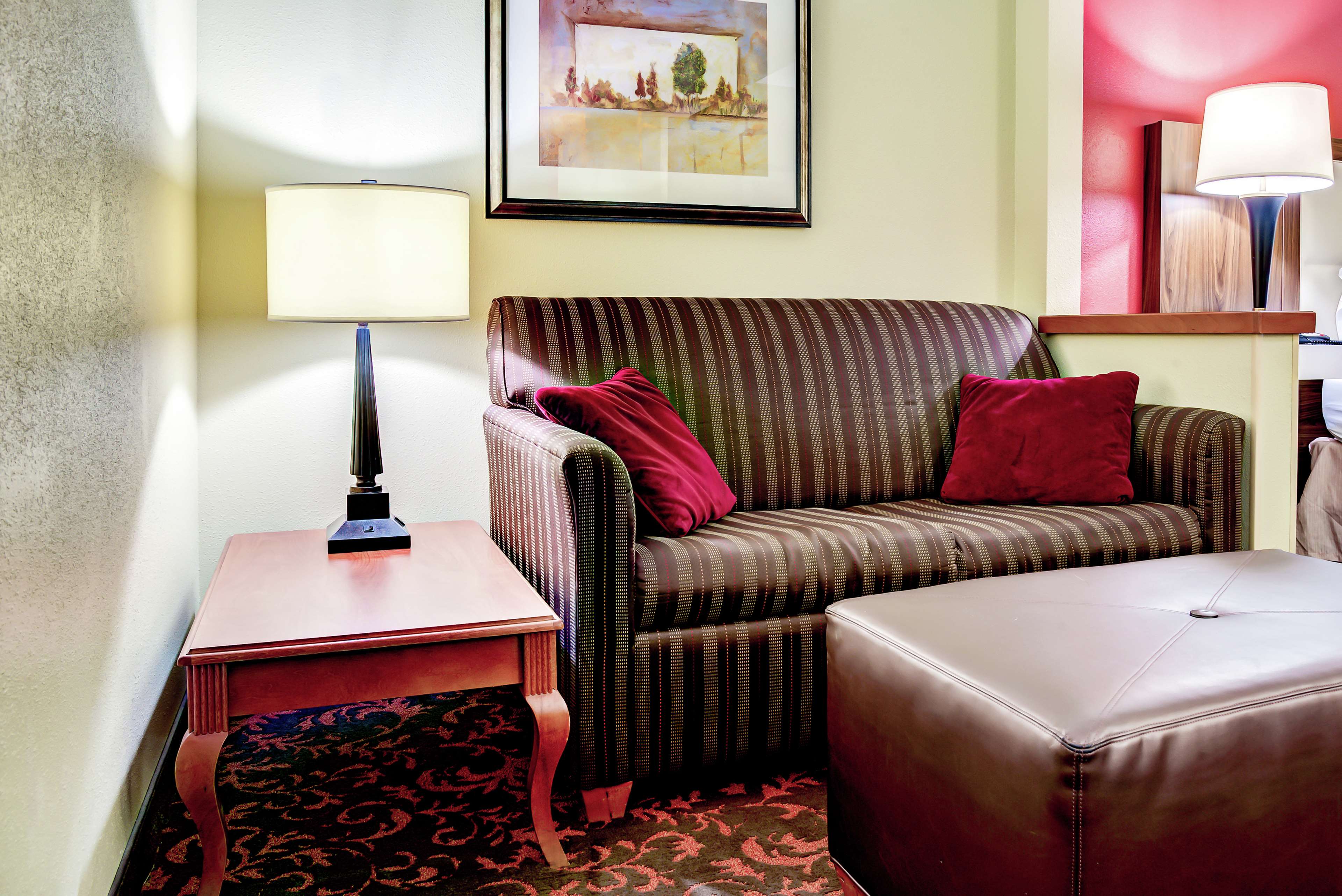 Hampton Inn St Joseph - Tap to explore photos