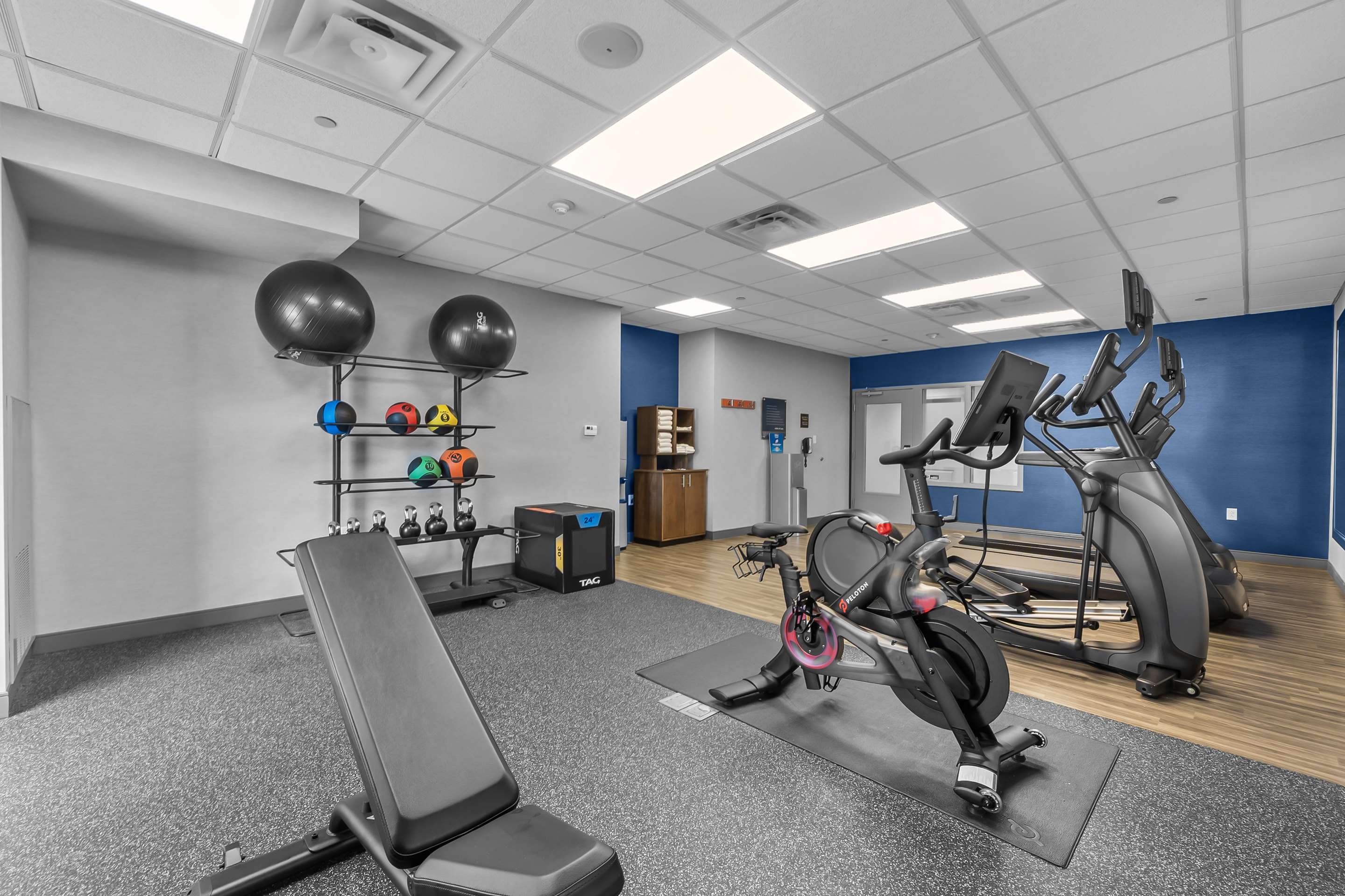 Health club fitness center gym | Hampton Inn & Suites St. Louis/South I-55