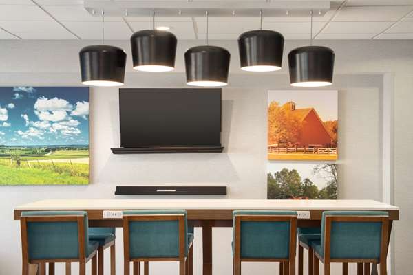  - Hampton Inn Columbia