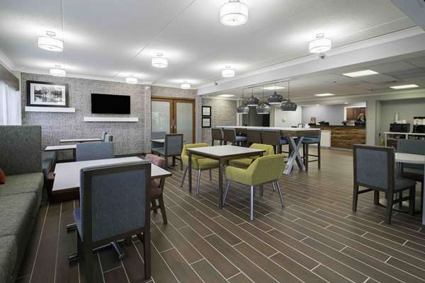  - Hampton Inn Westport Maryland Heights - I-270, Exit 17