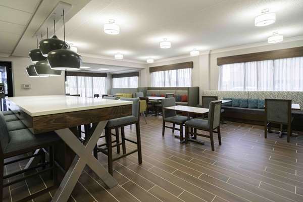  - Hampton Inn Westport Maryland Heights - I-270, Exit 17