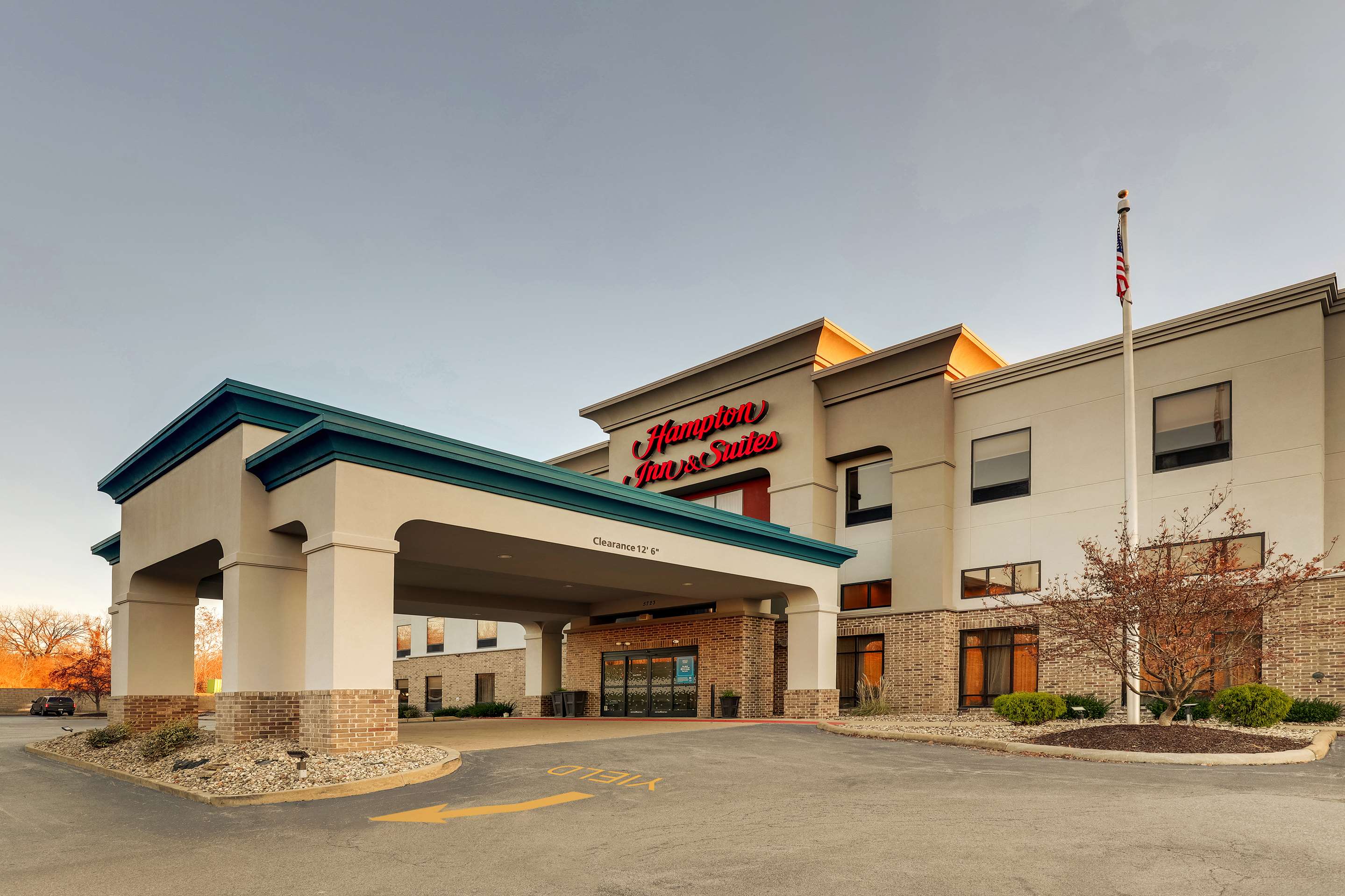 Exterior | Hampton Inn Suites St LouisEdwardsville