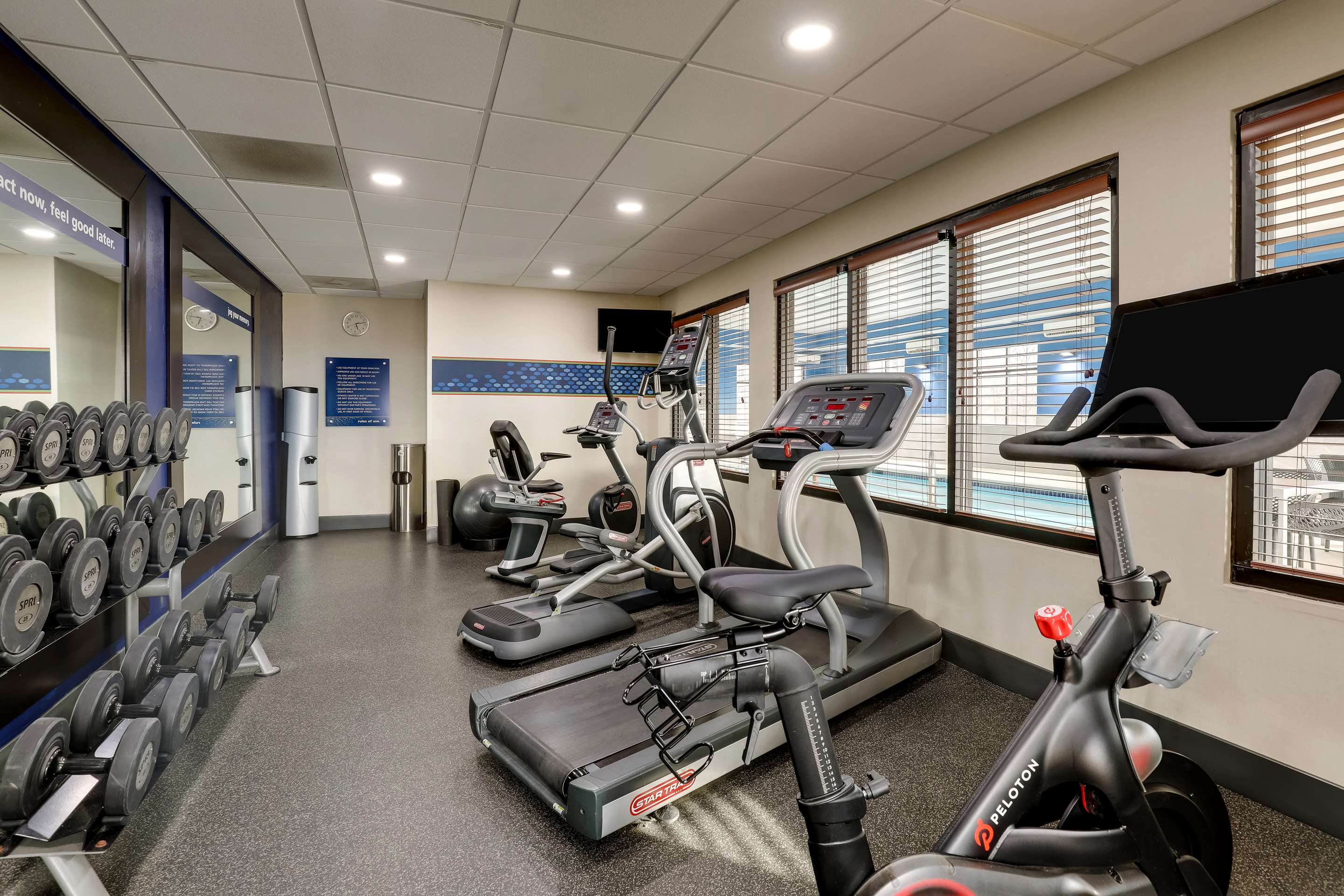 Health club fitness center gym | Hampton Inn Suites St LouisEdwardsville