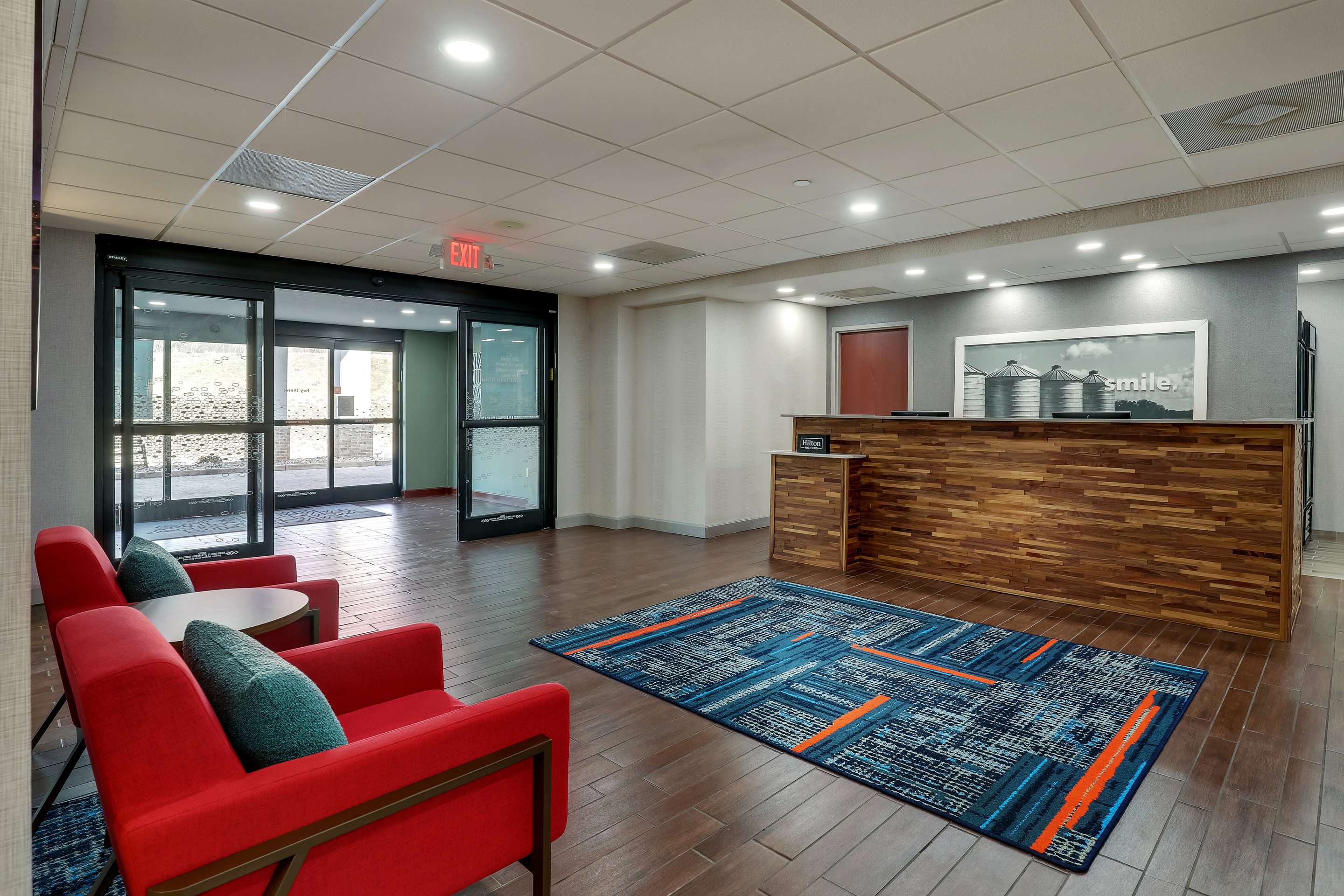 Reception | Hampton Inn Suites St LouisEdwardsville