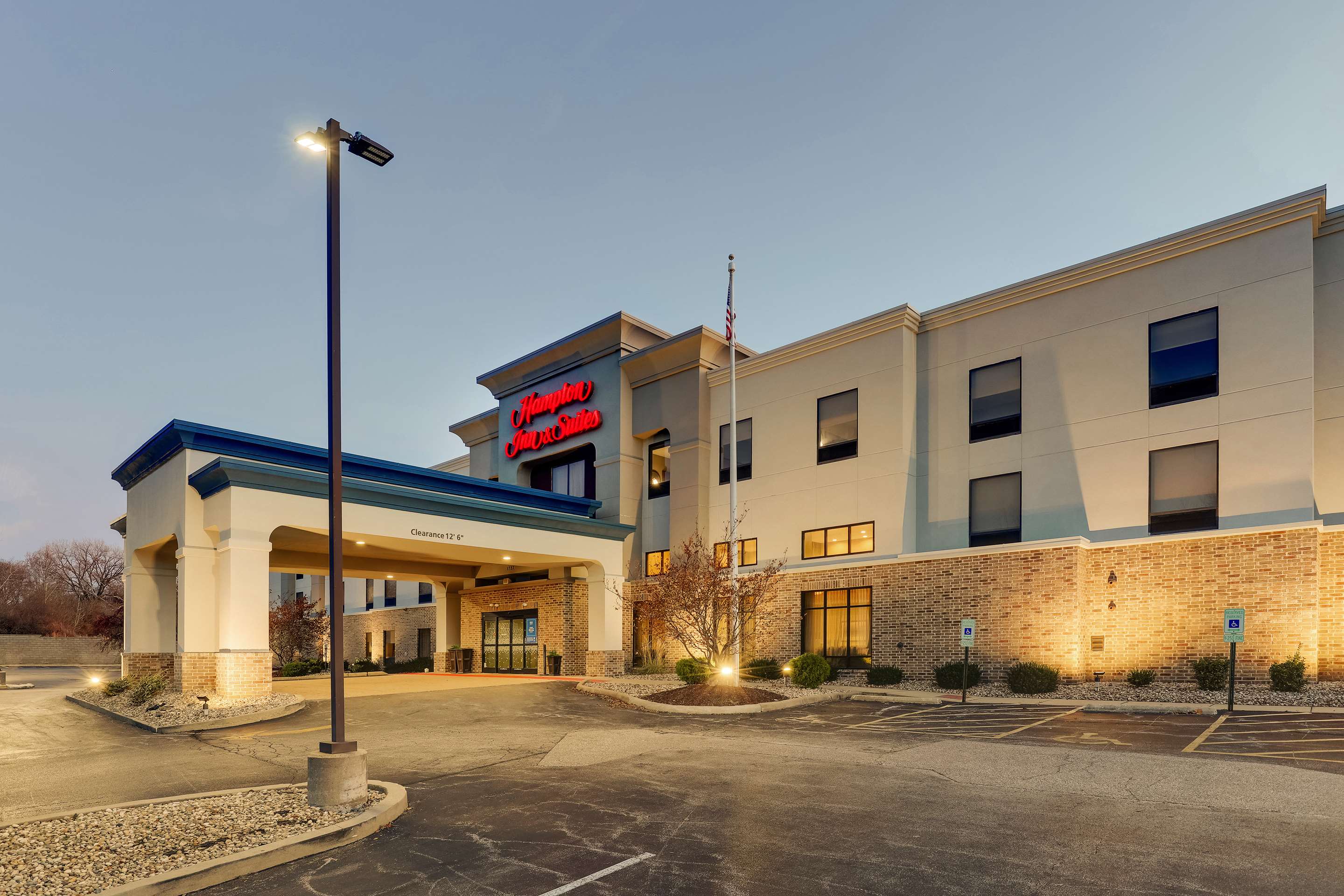 Exterior | Hampton Inn Suites St LouisEdwardsville