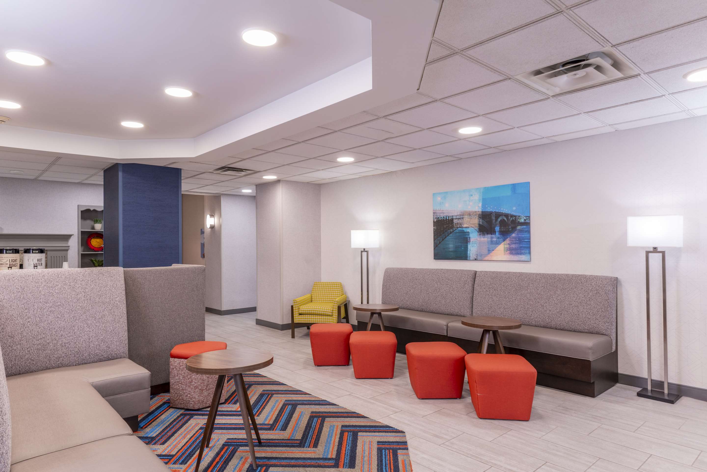 Lobby | Hampton Inn & Suites St. Louis/Chesterfield