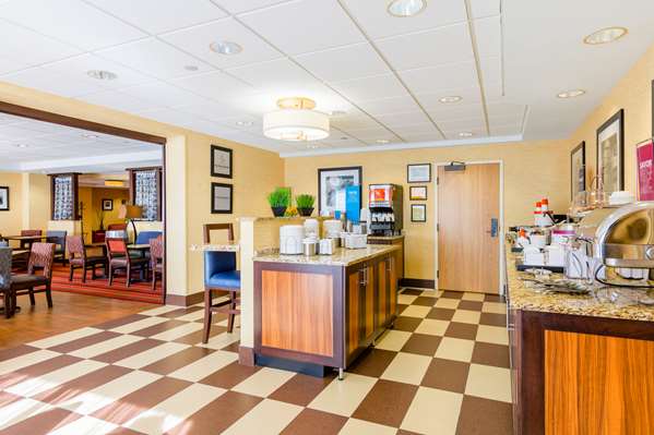 Amenities - Hampton Inn St Charles - I-70, Exit 225