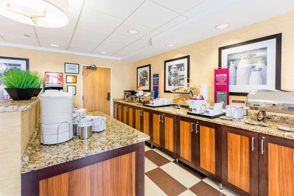 Amenities - Hampton Inn St Charles - I-70, Exit 225
