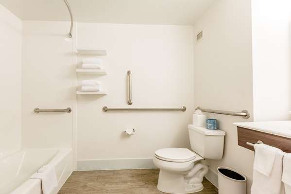  - Hampton Inn St Charles - I-70, Exit 225