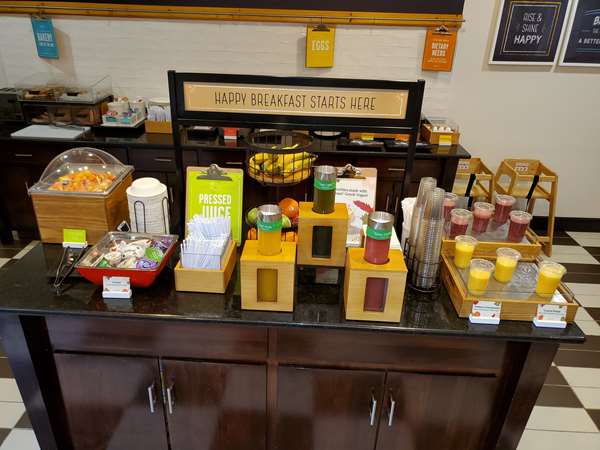 Amenities - Hampton Inn Stow