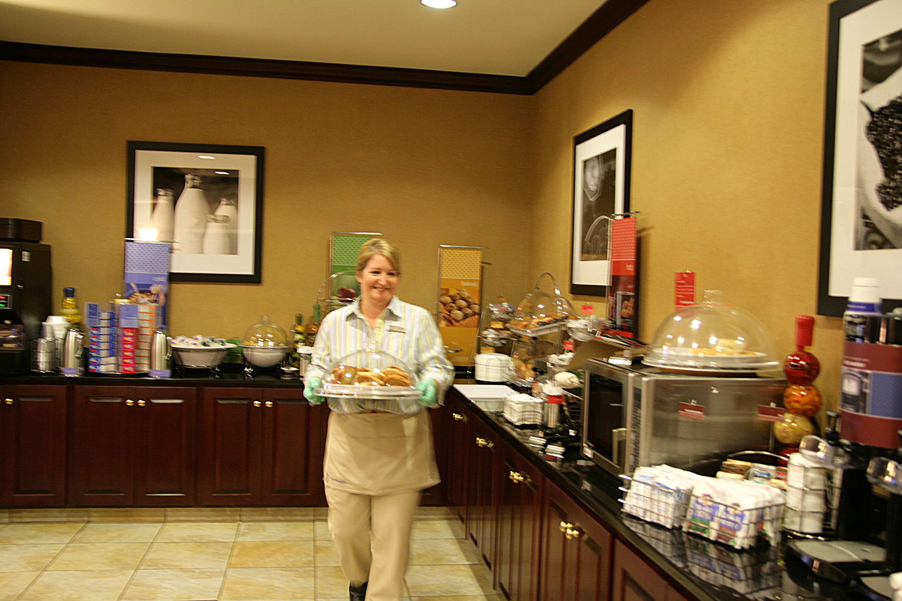 Restaurant | Hampton Inn Stow
