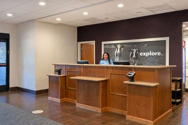  - Hampton Inn & Suites Rohnert Park