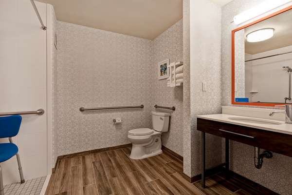  - Hampton Inn & Suites Rohnert Park