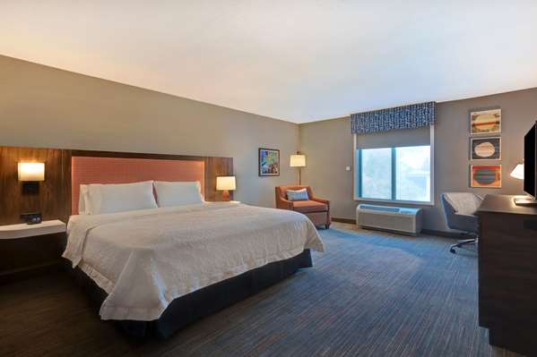  - Hampton Inn & Suites Rohnert Park