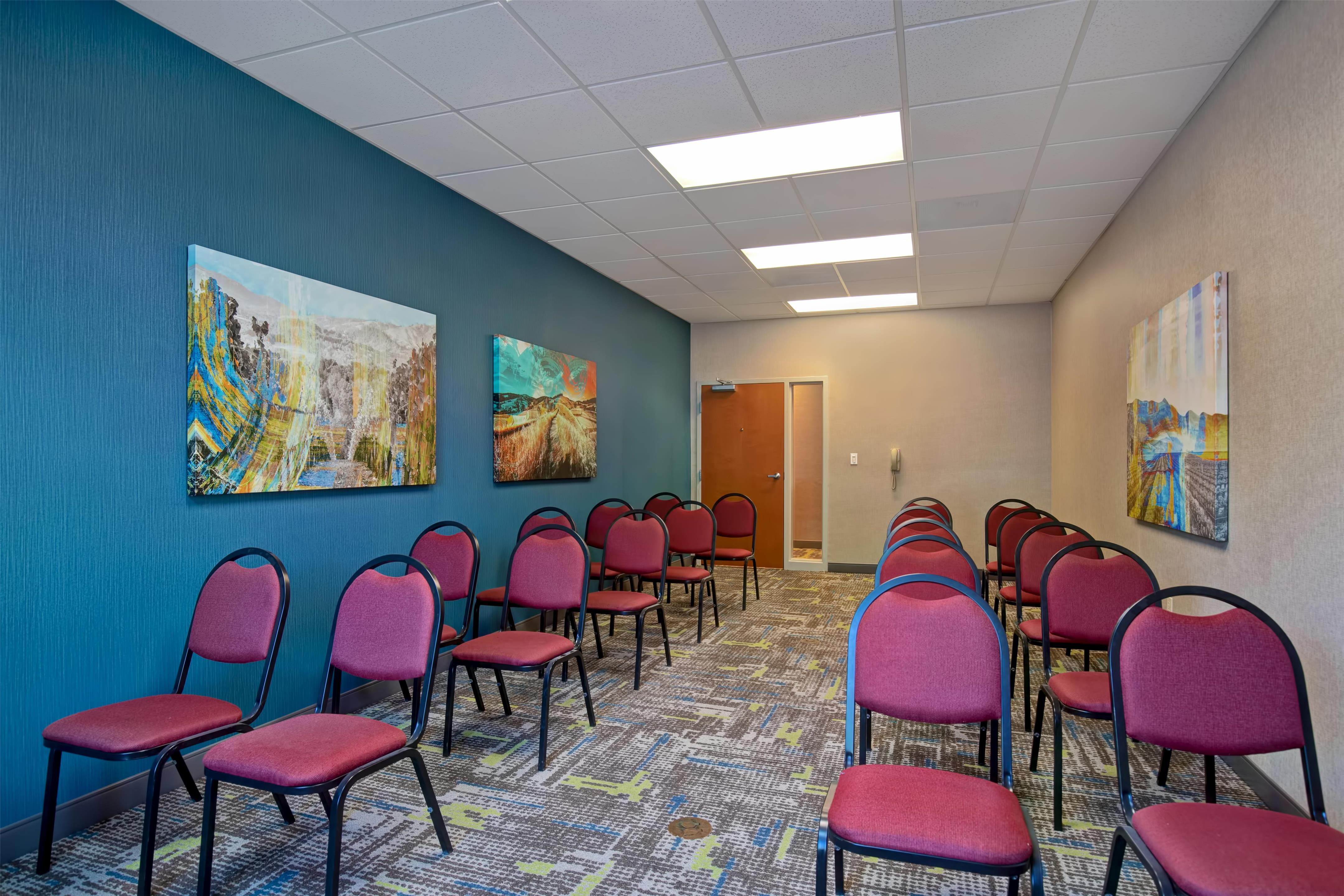 Meeting Room | Hampton Inn & Suites Rohnert Park - Sonoma County