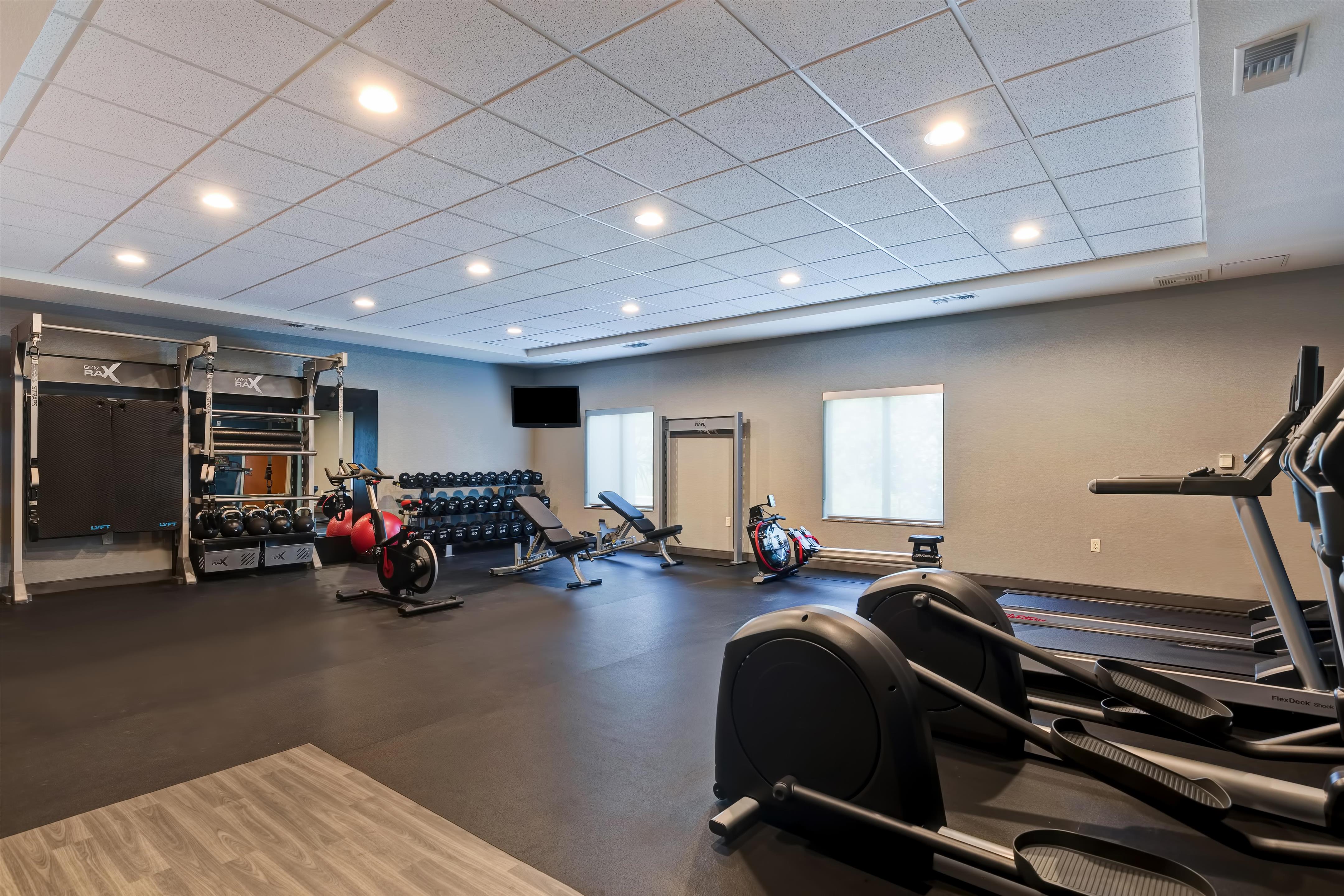 Health club fitness center gym | Hampton Inn & Suites Rohnert Park - Sonoma County