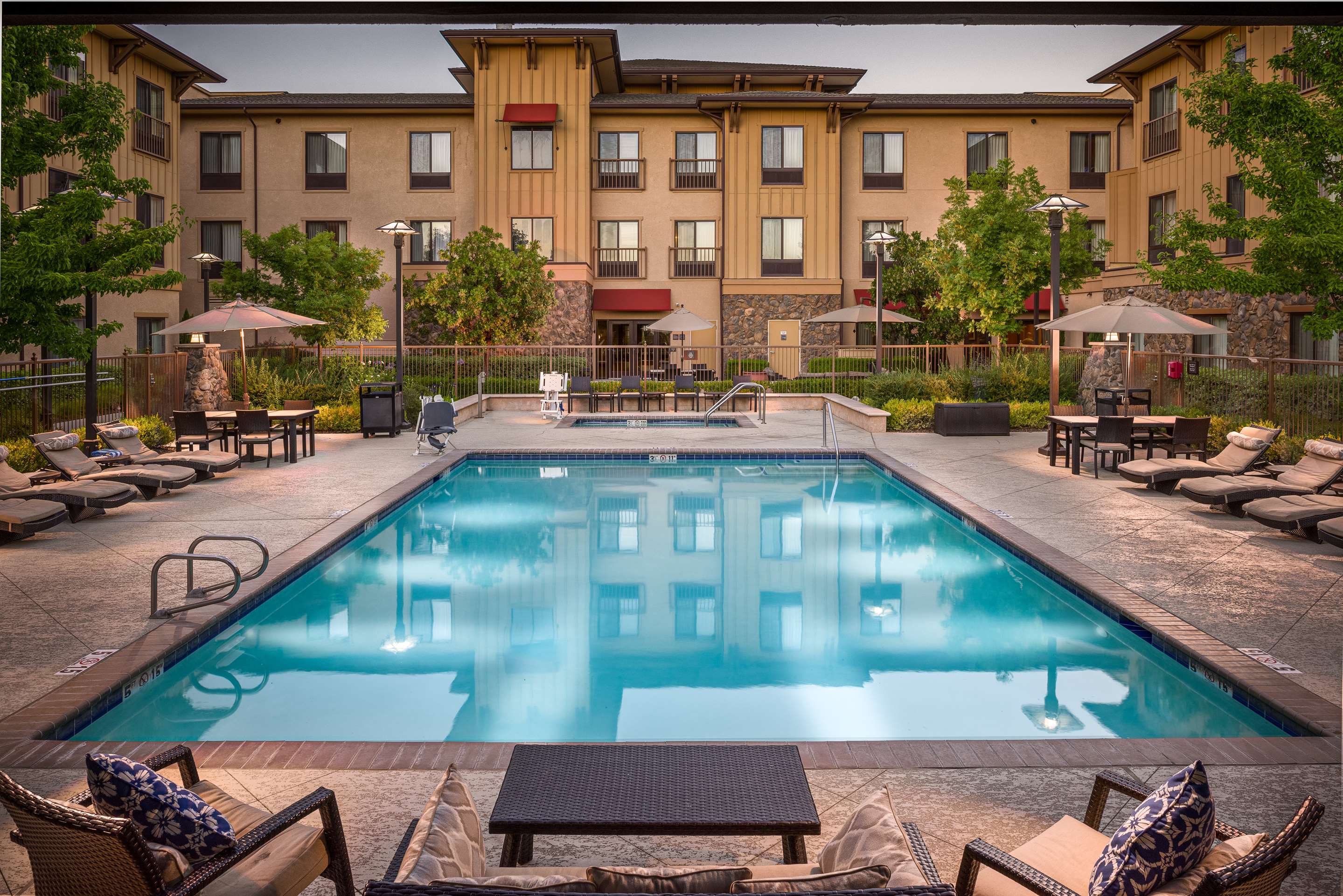 Pool | Hampton Inn & Suites Windsor - Sonoma Wine Country